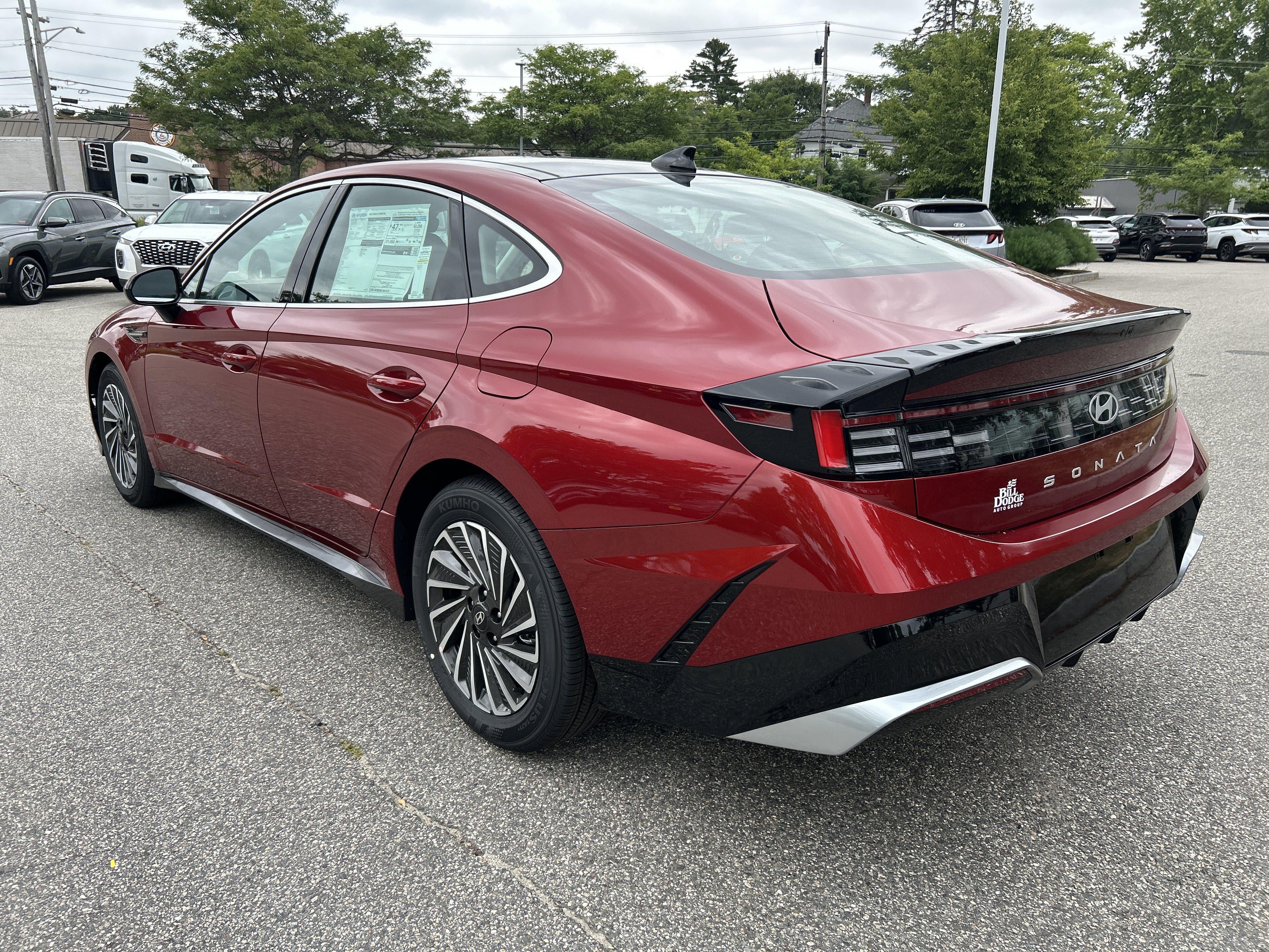 2026 Hyundai SONATA HYBRID SEL