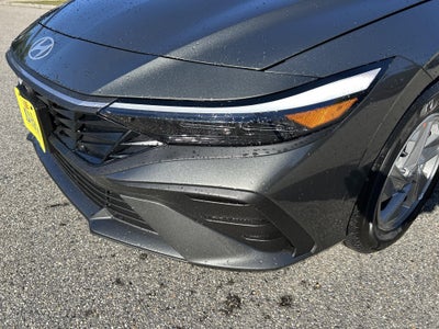 2026 Hyundai ELANTRA SE