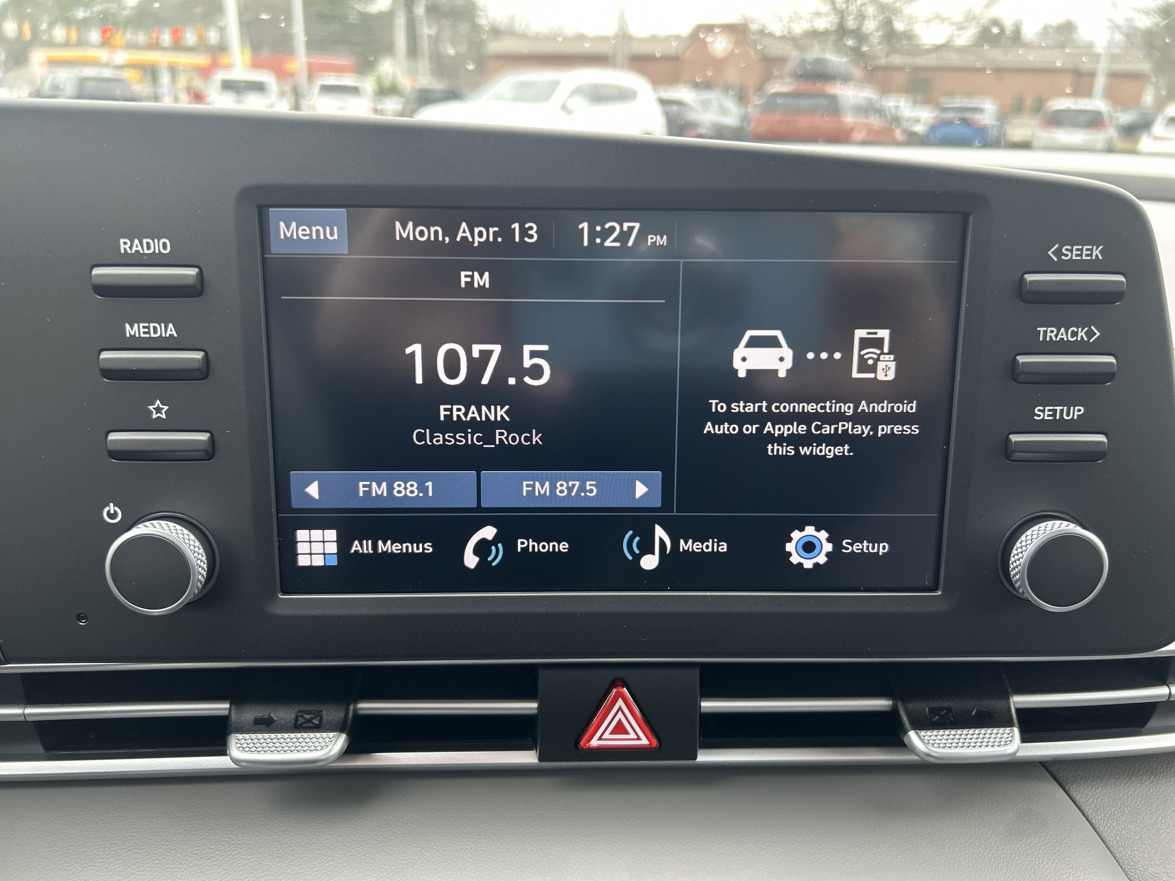 2026 Hyundai ELANTRA SE