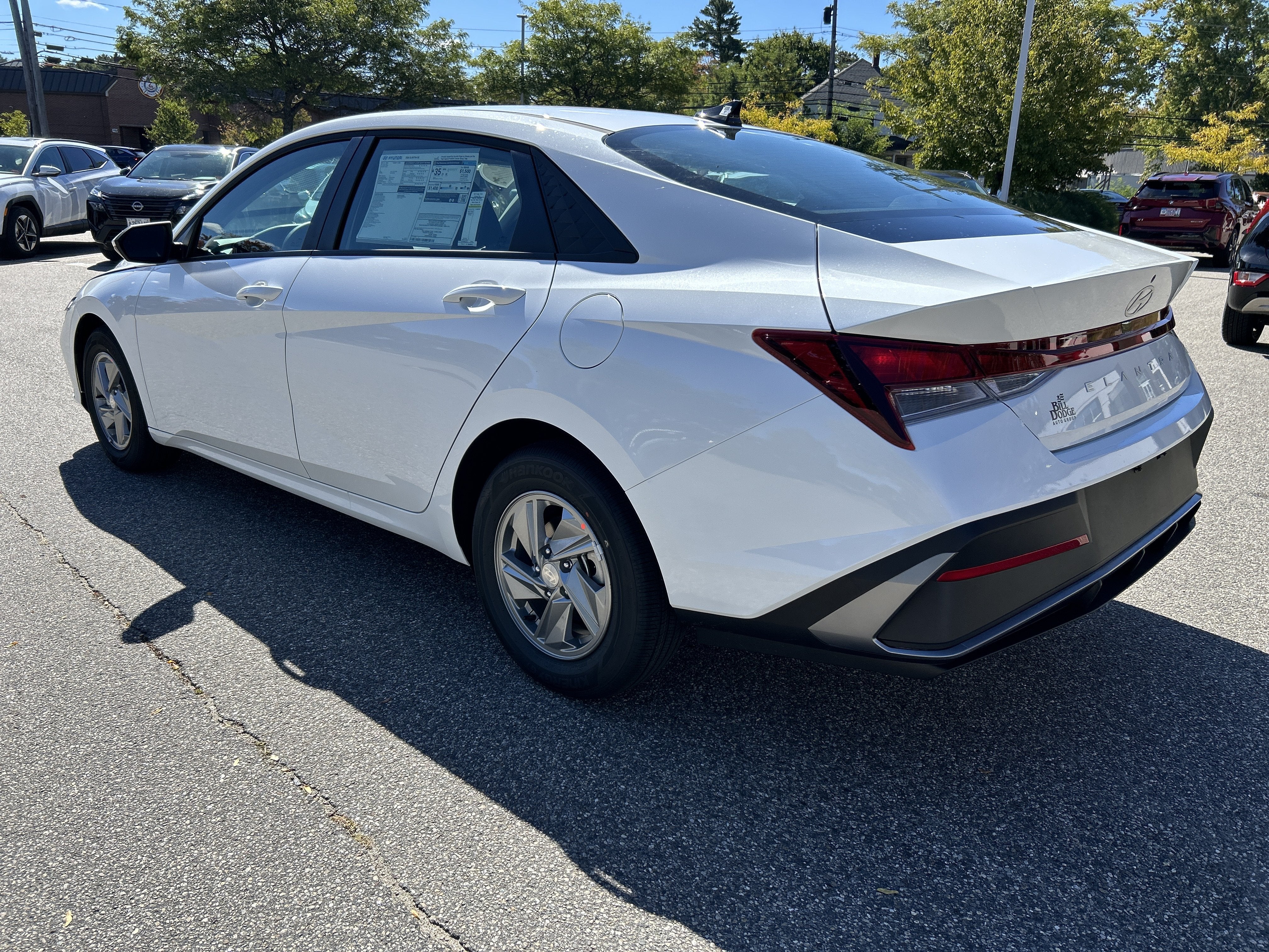 2026 Hyundai ELANTRA SE