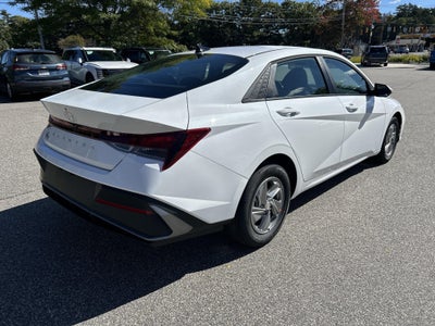 2026 Hyundai ELANTRA SE