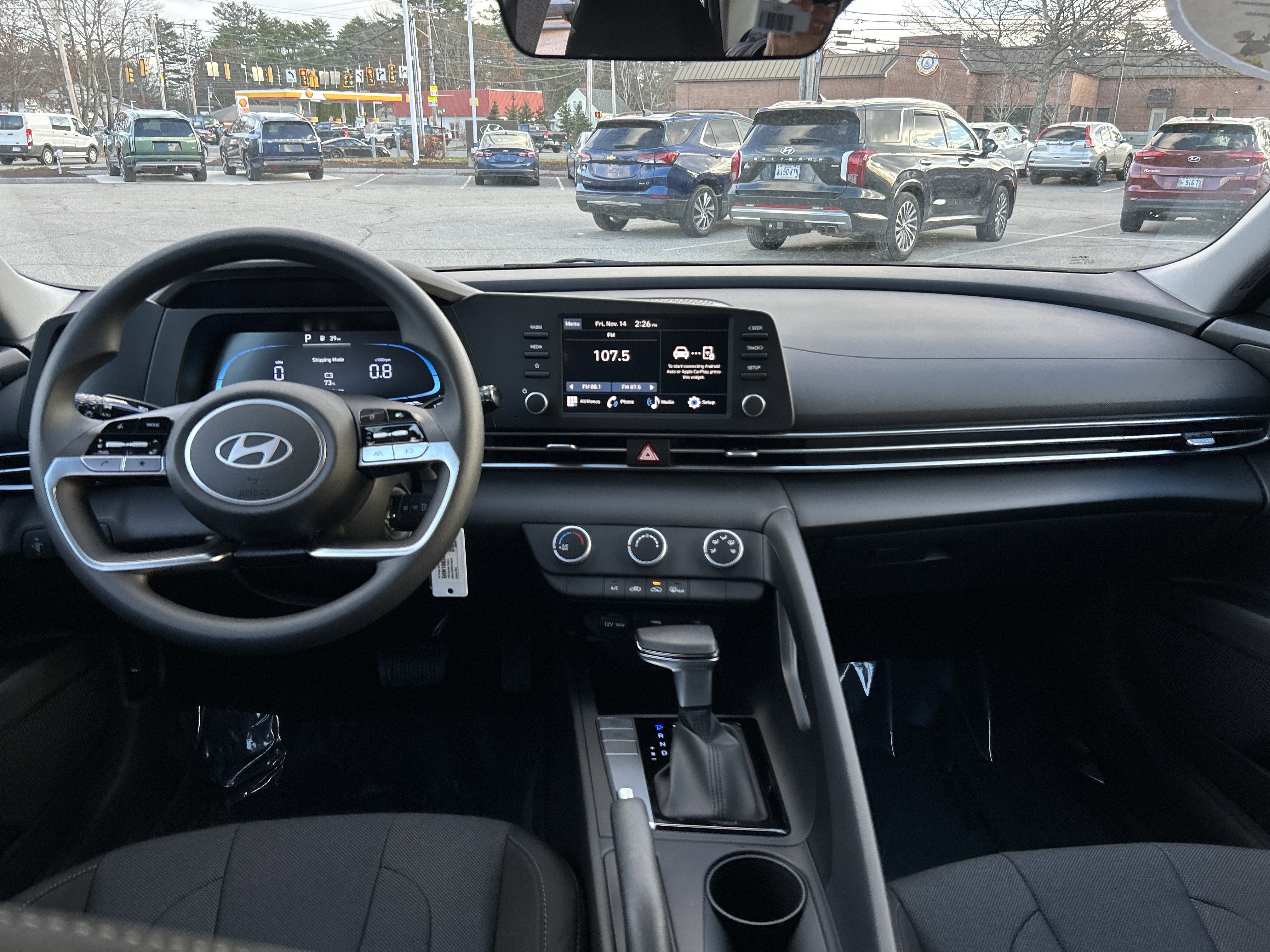 2026 Hyundai ELANTRA SE