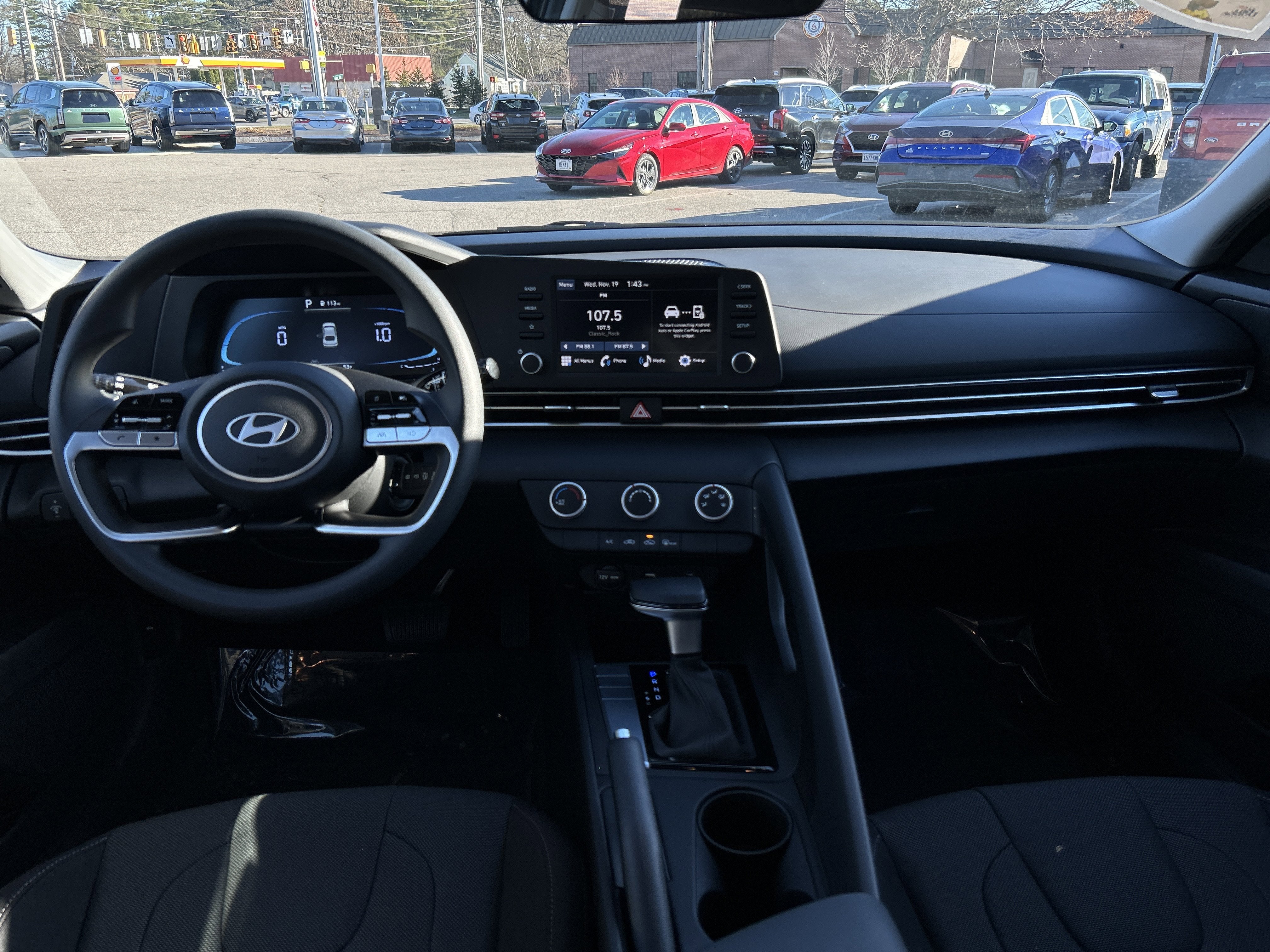 2026 Hyundai ELANTRA SE