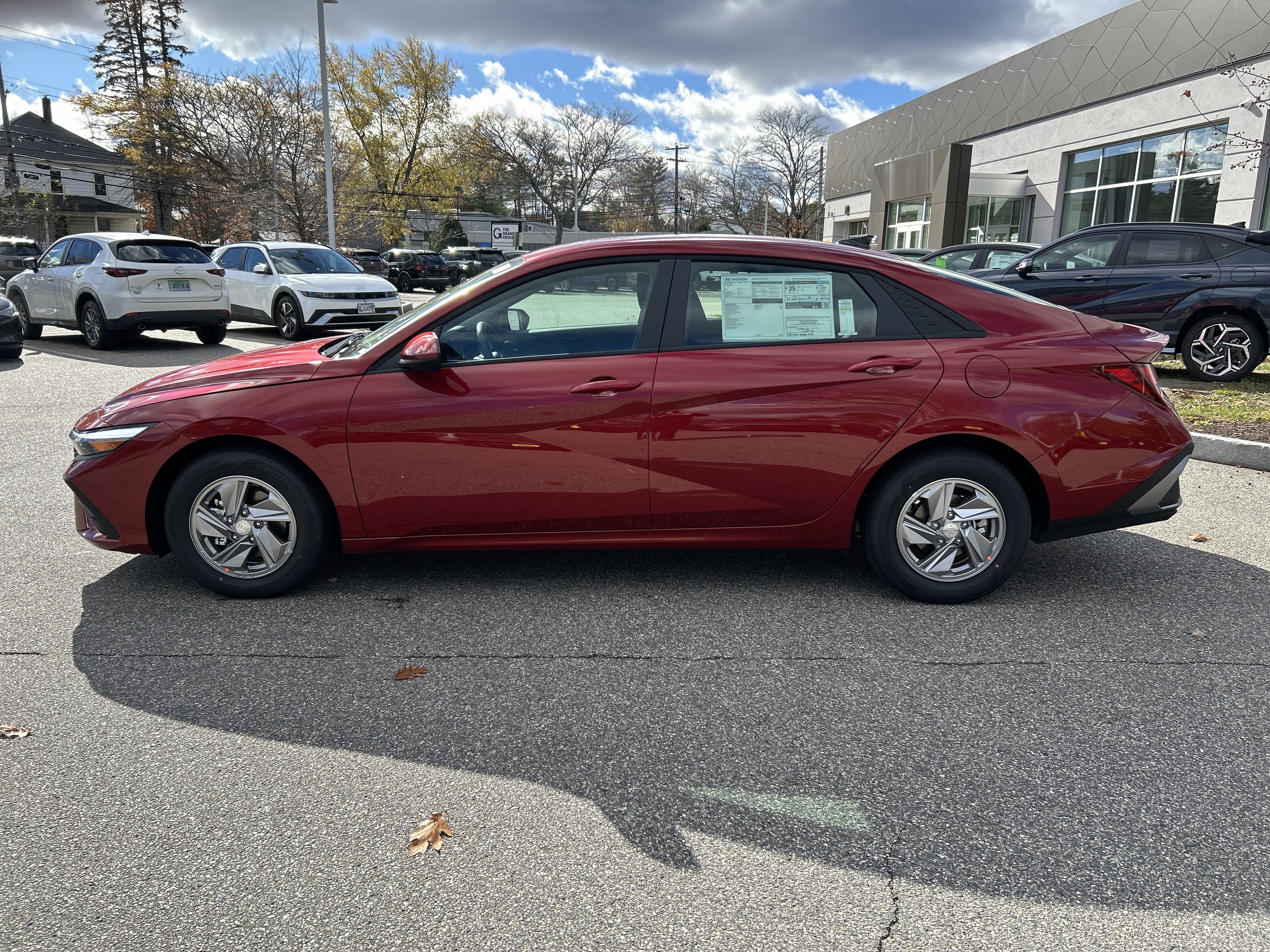 2026 Hyundai ELANTRA SE