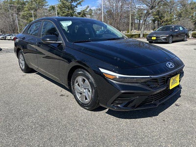 2026 Hyundai ELANTRA SE