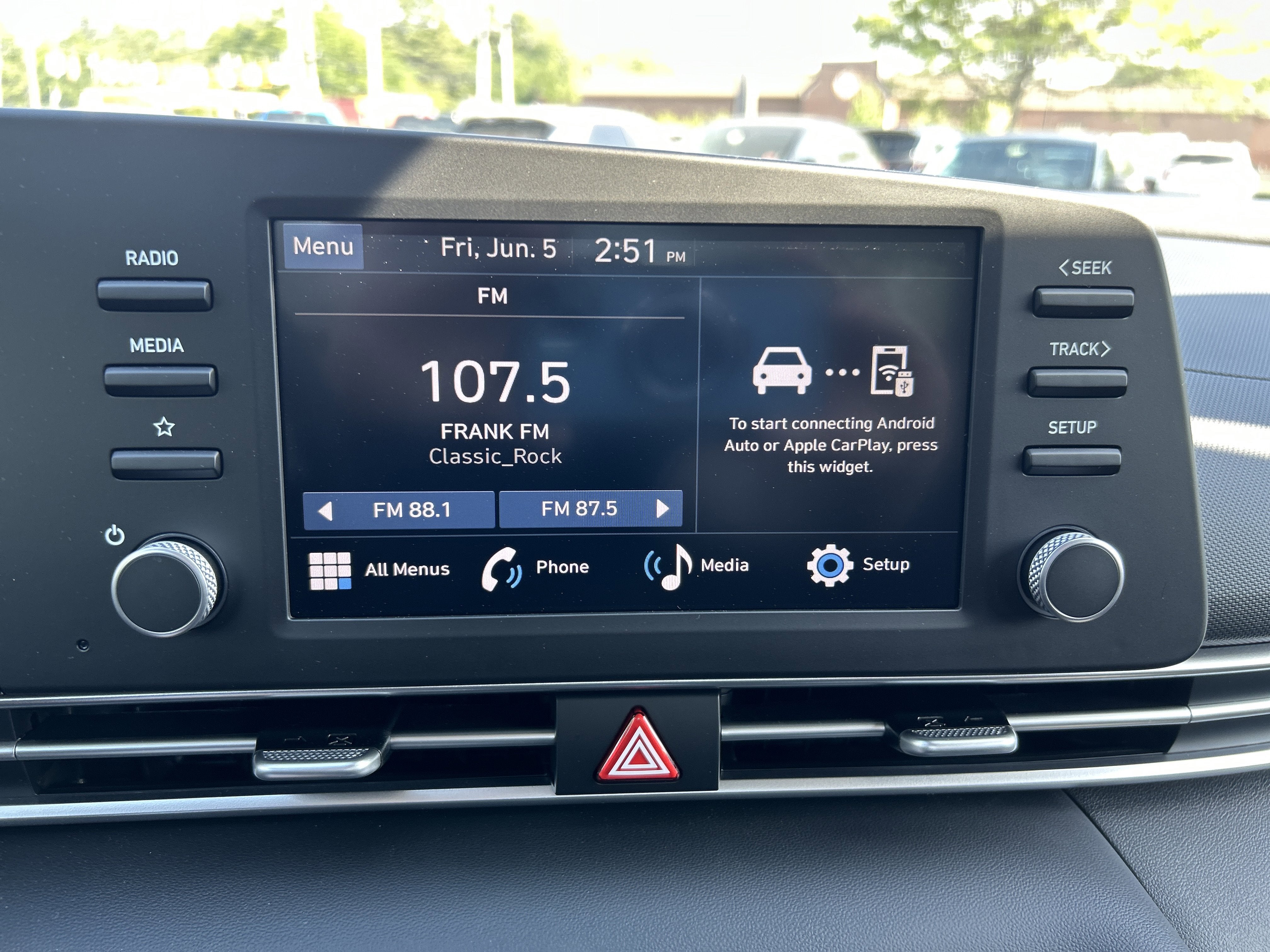 2026 Hyundai ELANTRA SE