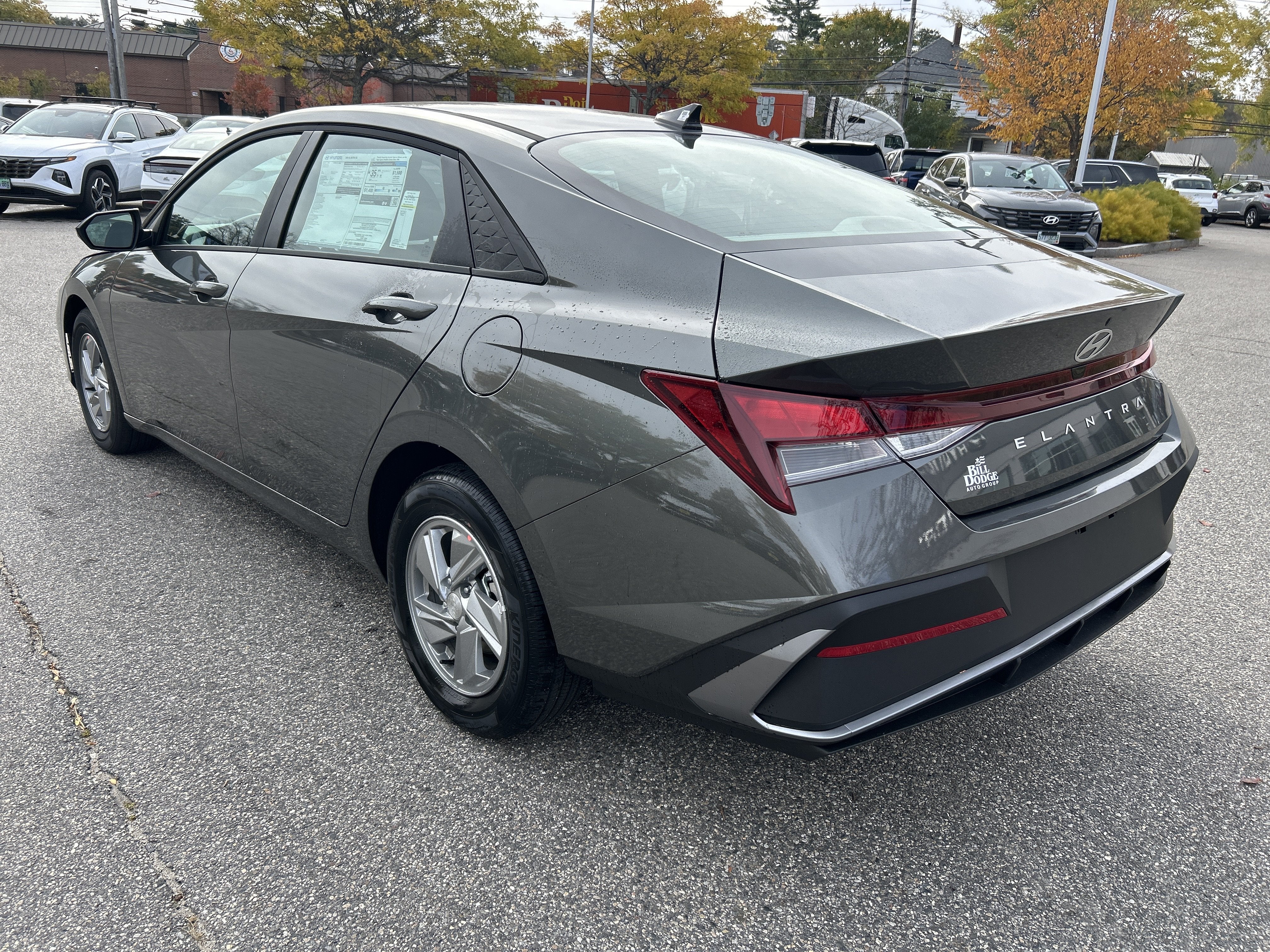 2026 Hyundai ELANTRA SE