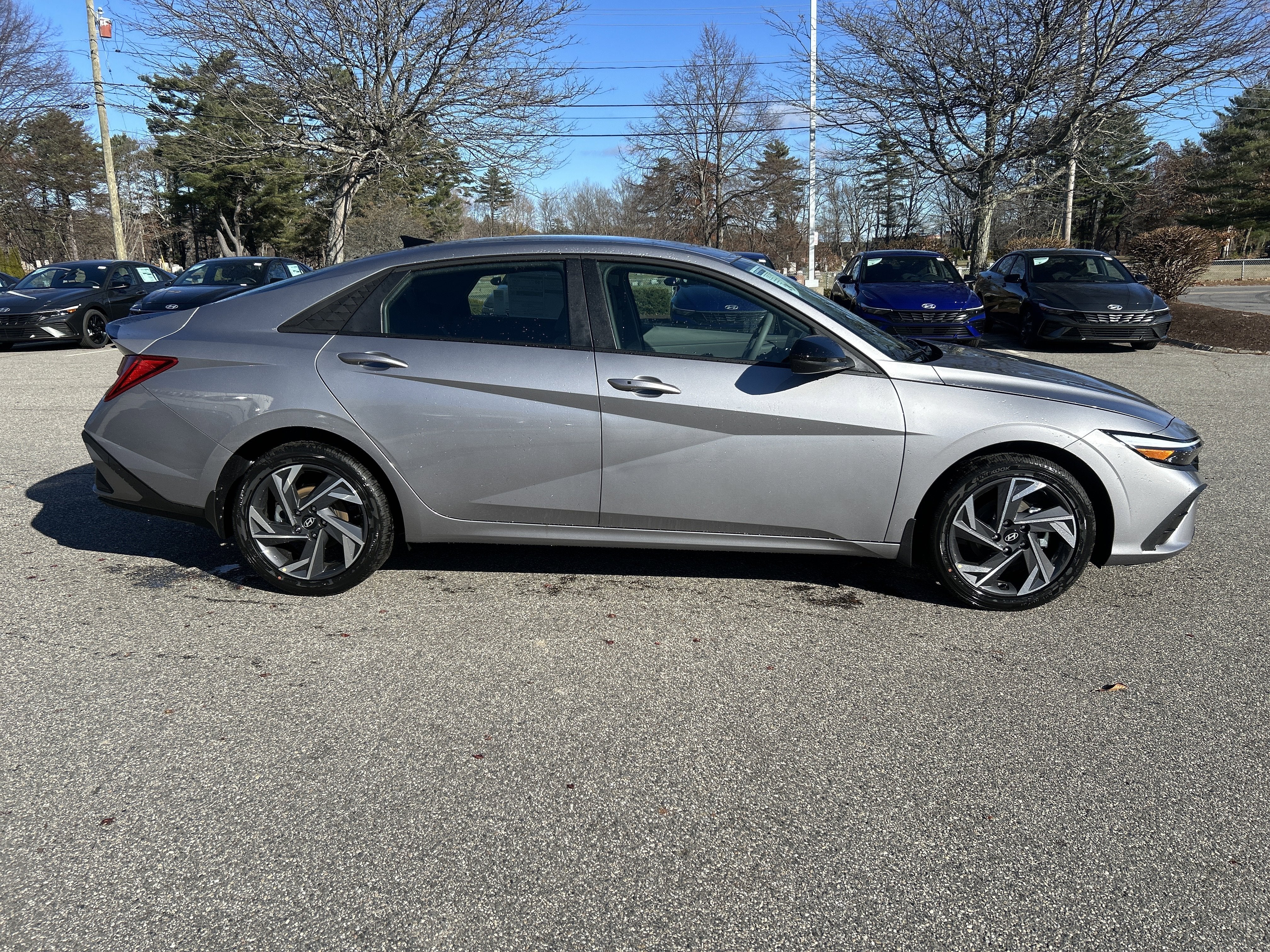 2025 Hyundai ELANTRA HYBRID SEL Sport
