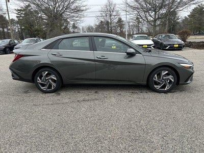 2026 Hyundai ELANTRA Limited