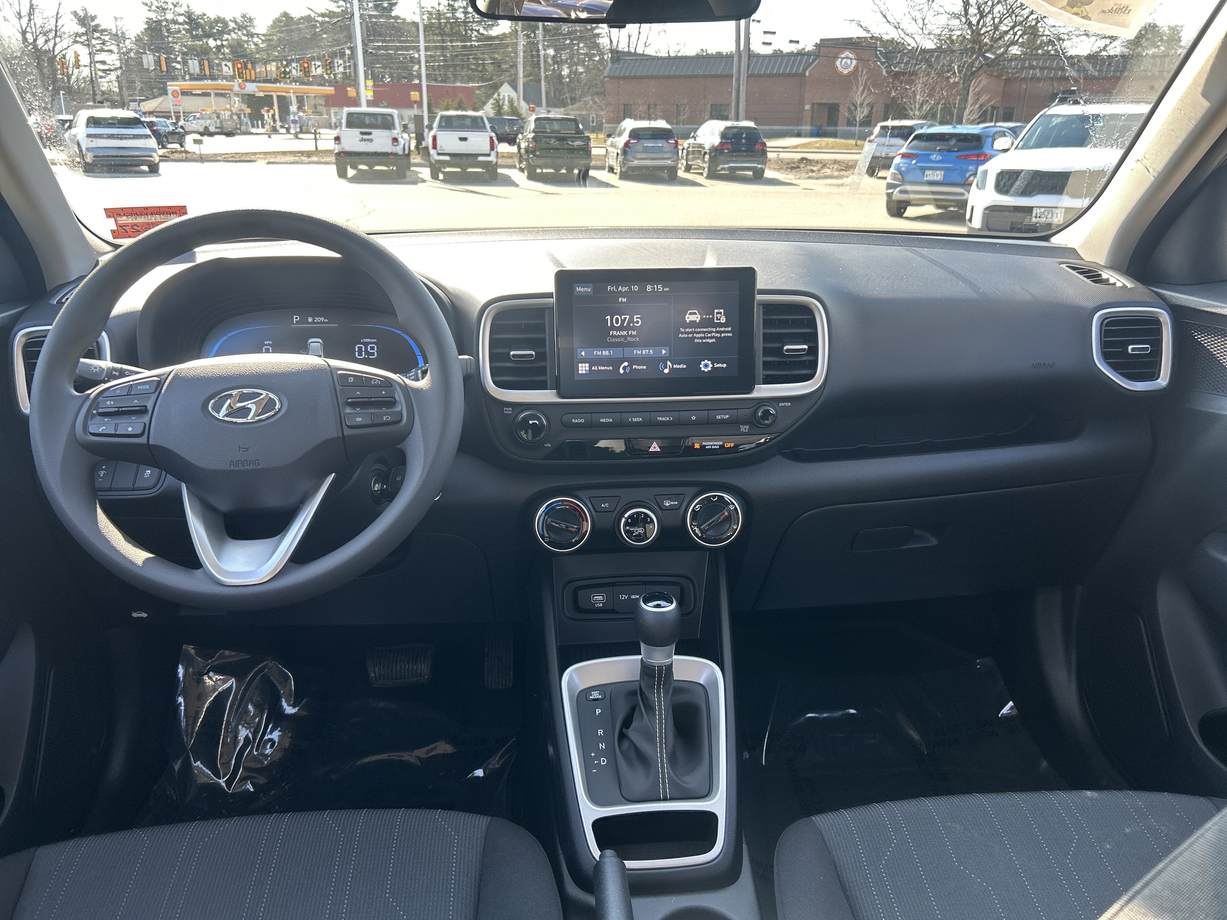 2026 Hyundai VENUE SE