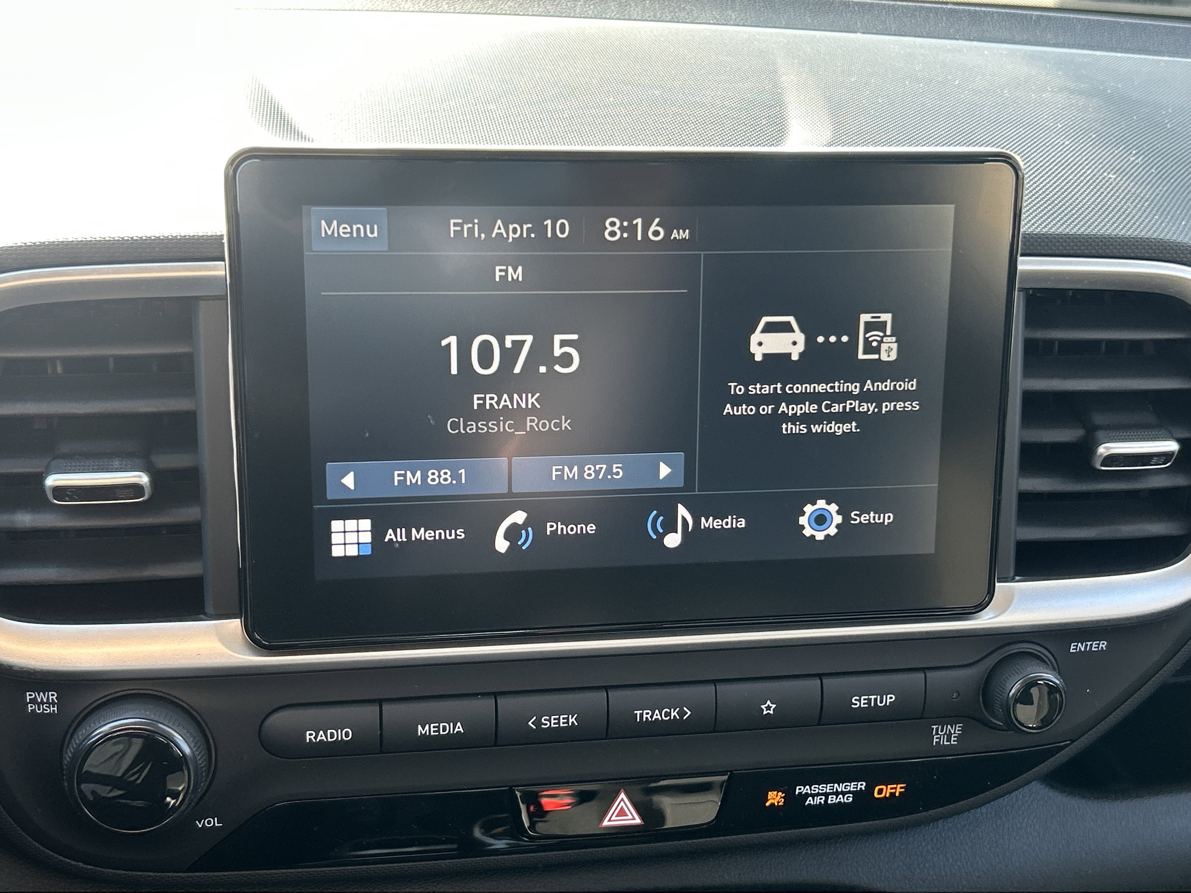 2026 Hyundai VENUE SE