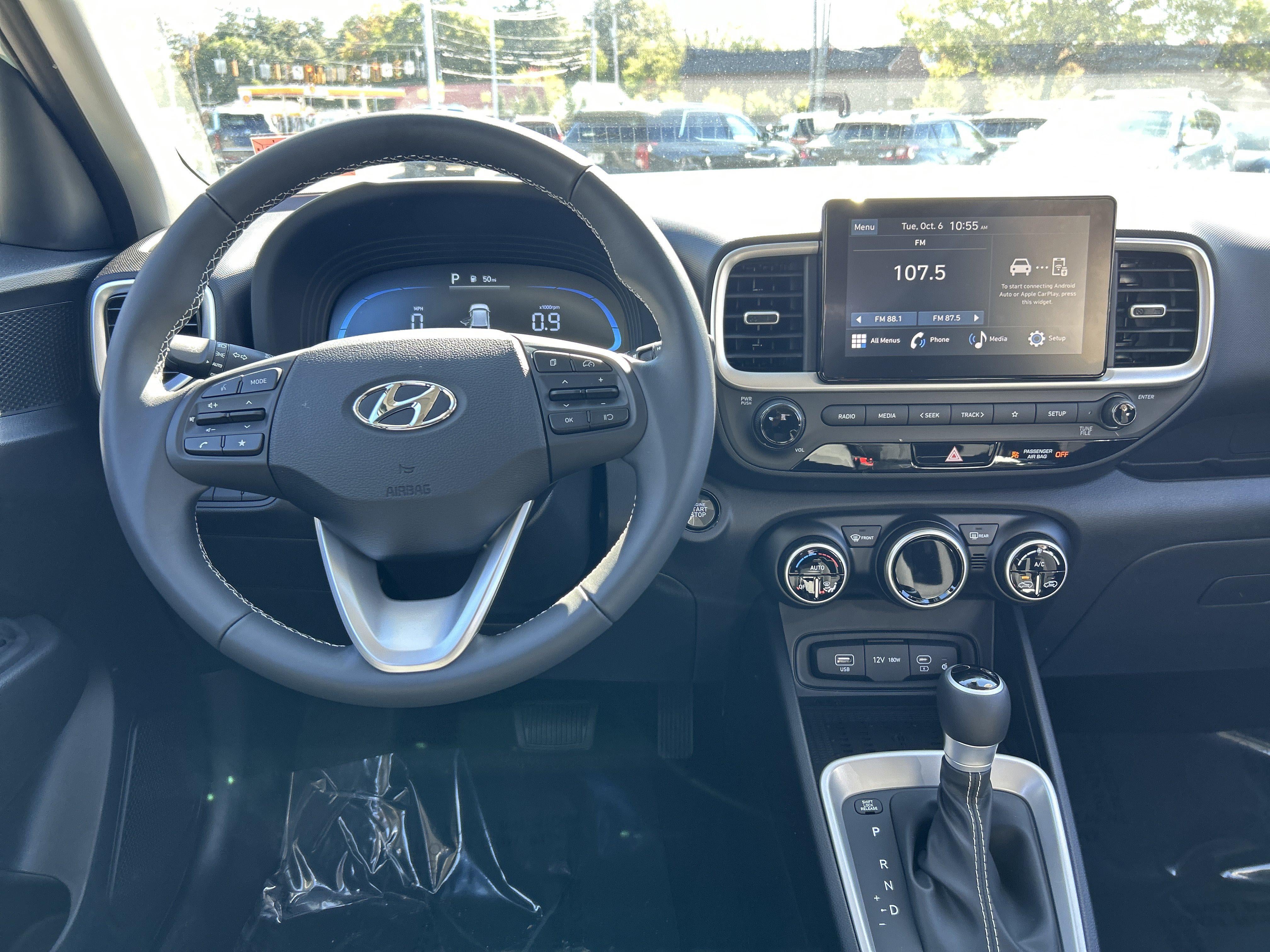 2026 Hyundai VENUE SEL