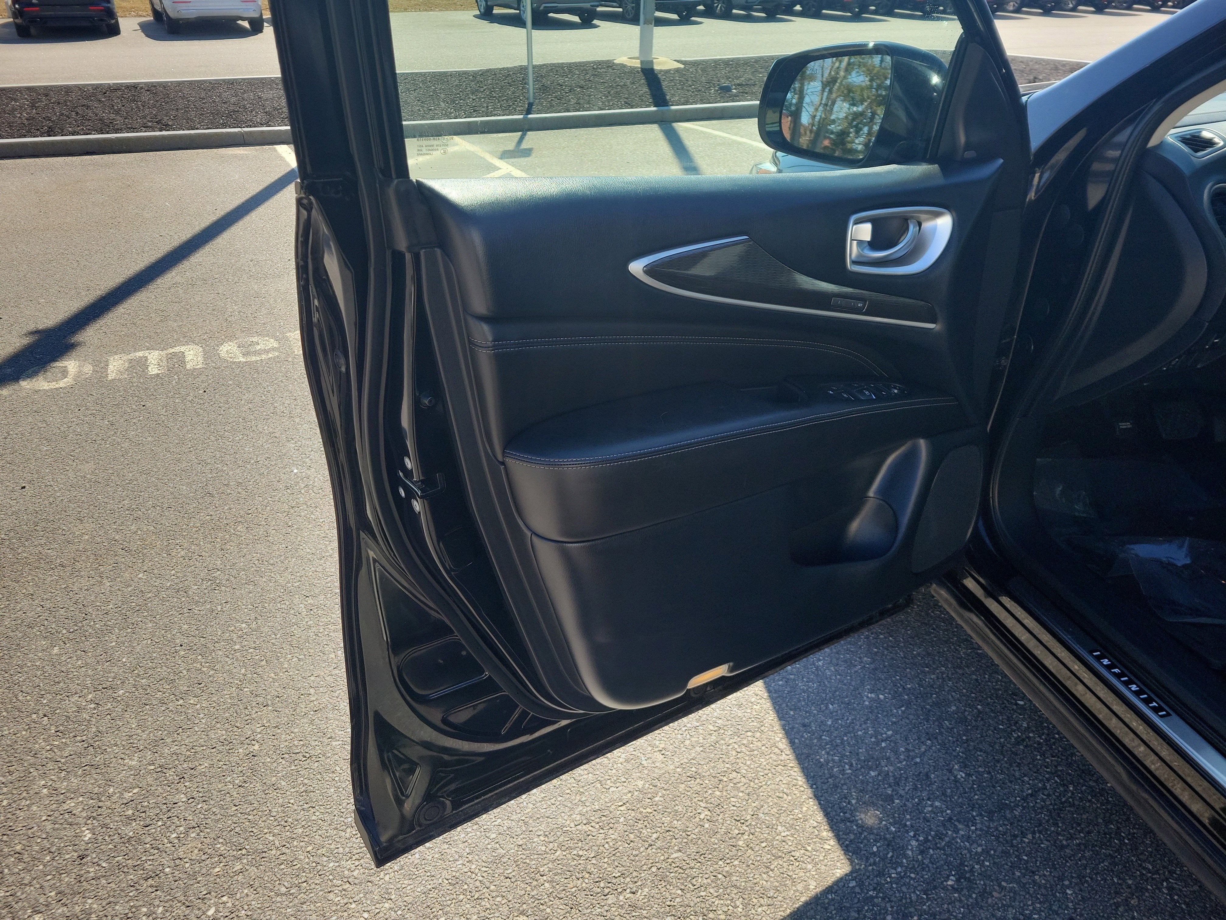 2019 INFINITI QX60 LUXE AWD