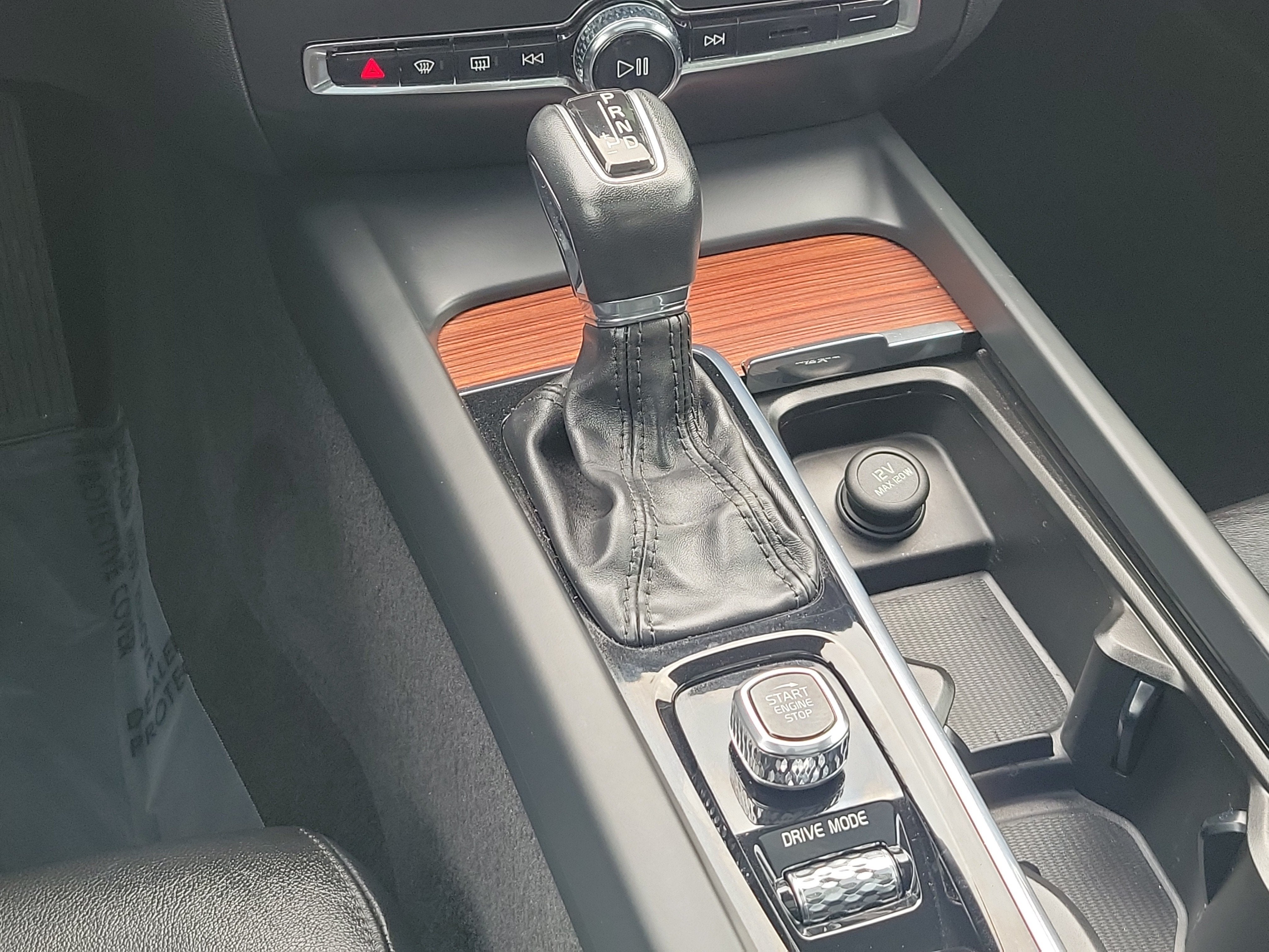 2021 Volvo S60 Momentum