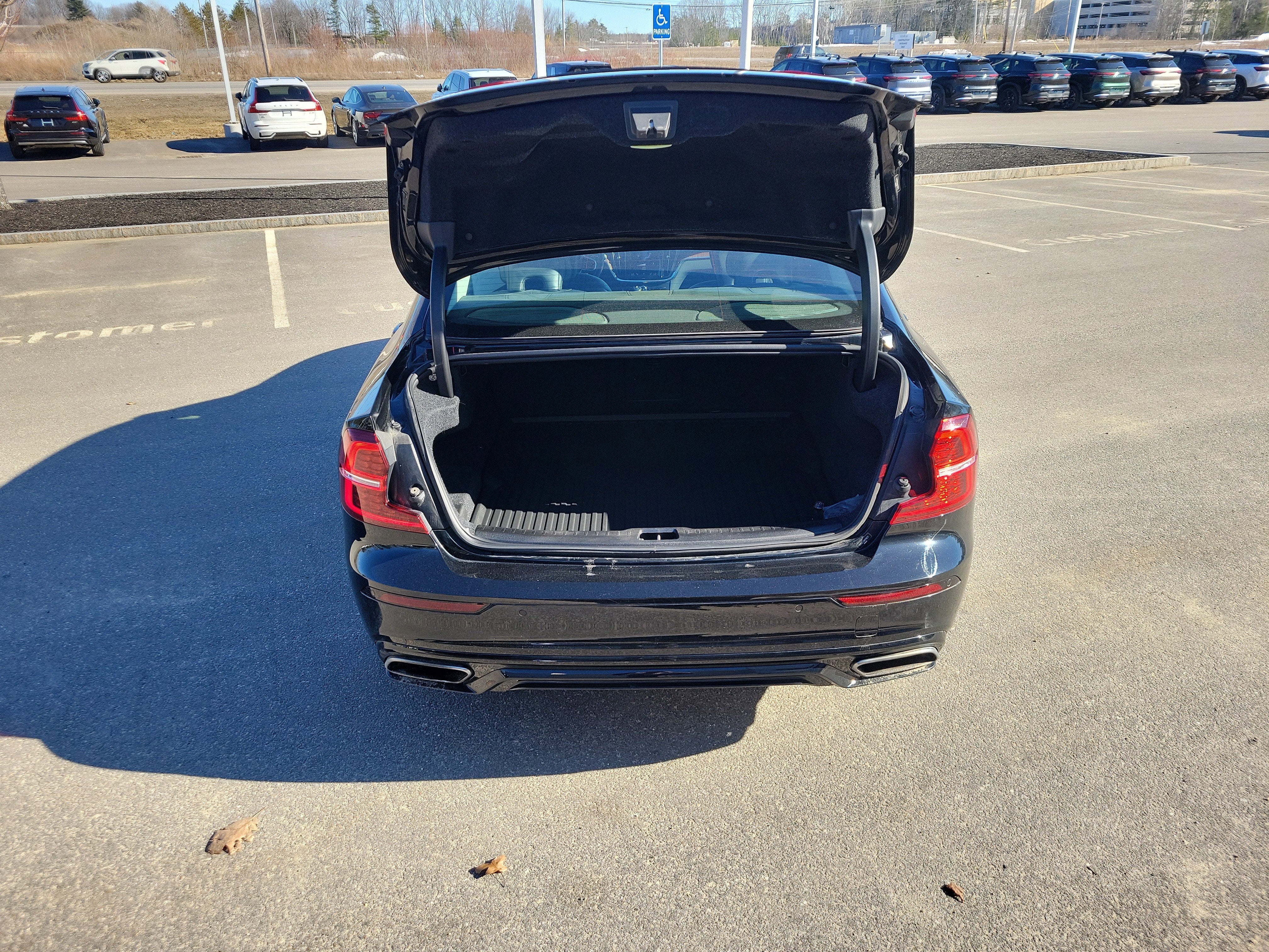 2021 Volvo S60 Momentum