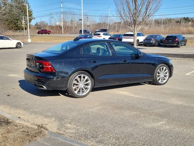 2021 Volvo S60 Momentum