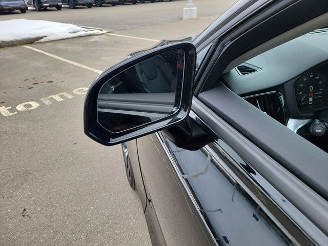 2019 Volvo S60 Momentum