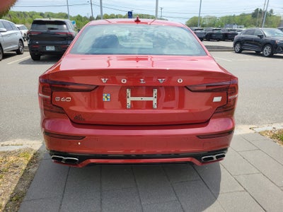 2022 Volvo S60 Recharge Plug-In Hybrid R-Design