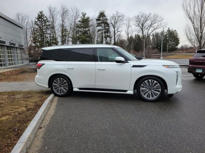 2025 INFINITI QX80 Sensory 4WD