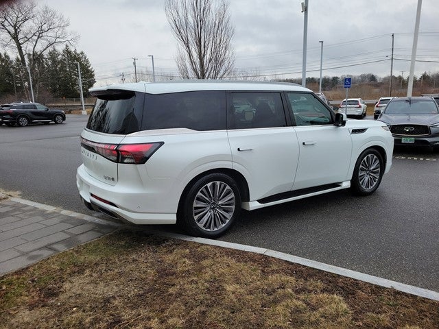2025 INFINITI QX80 Sensory 4WD