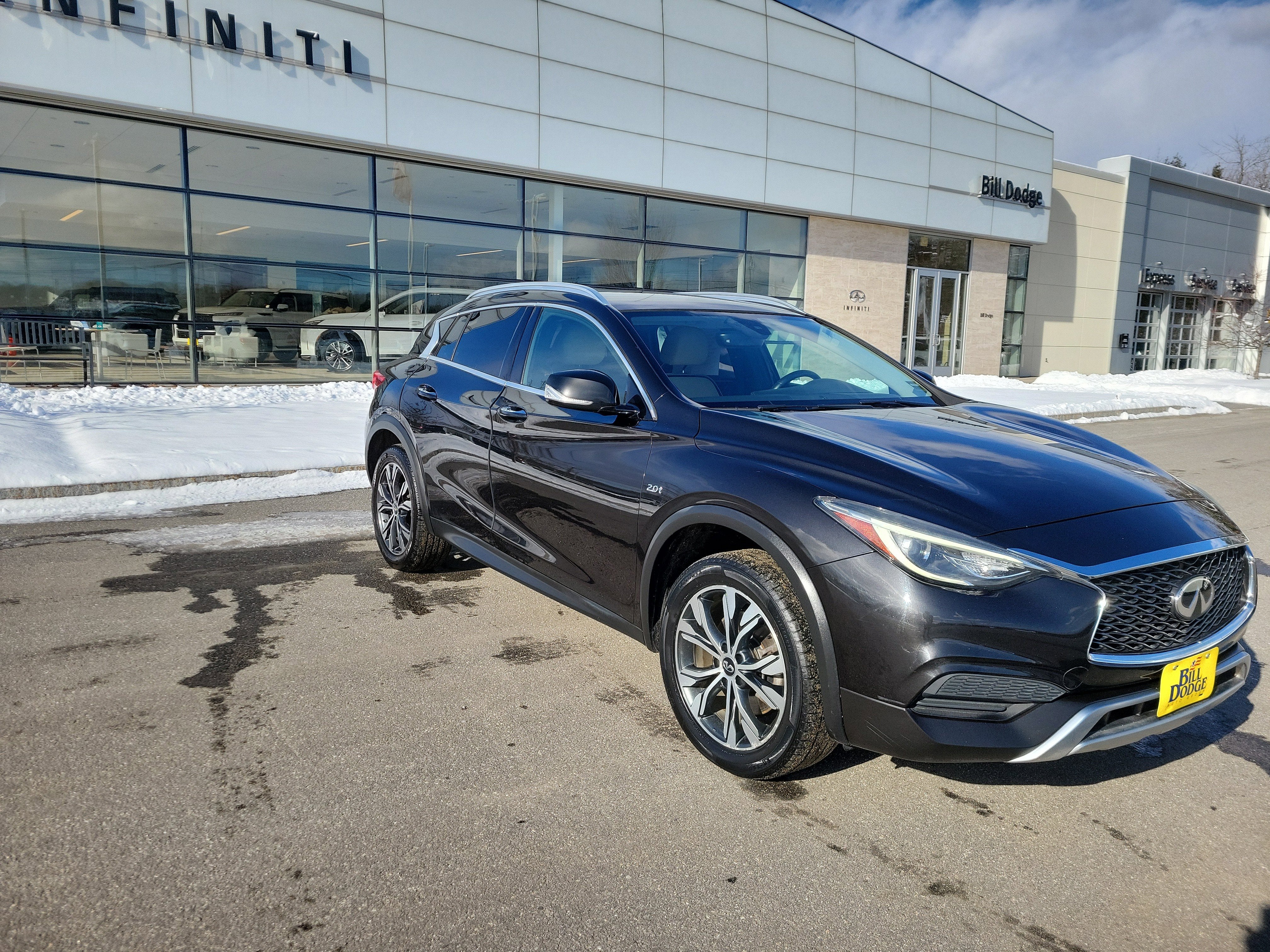 2019 INFINITI QX30 LUXE AWD
