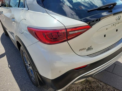 2019 INFINITI QX30 LUXE