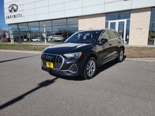 2022 Audi Q3 S line Premium