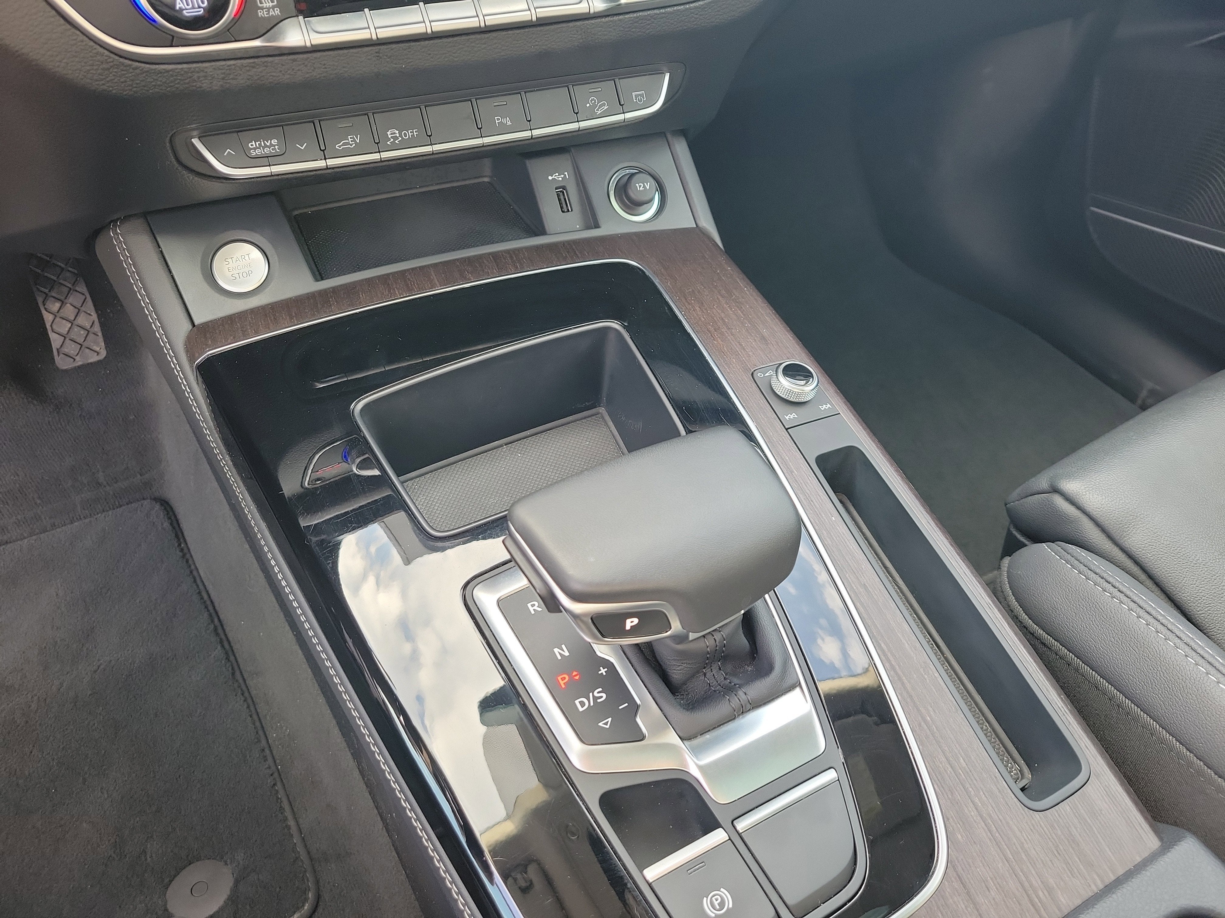 2025 Audi Q5 S line Premium Plus