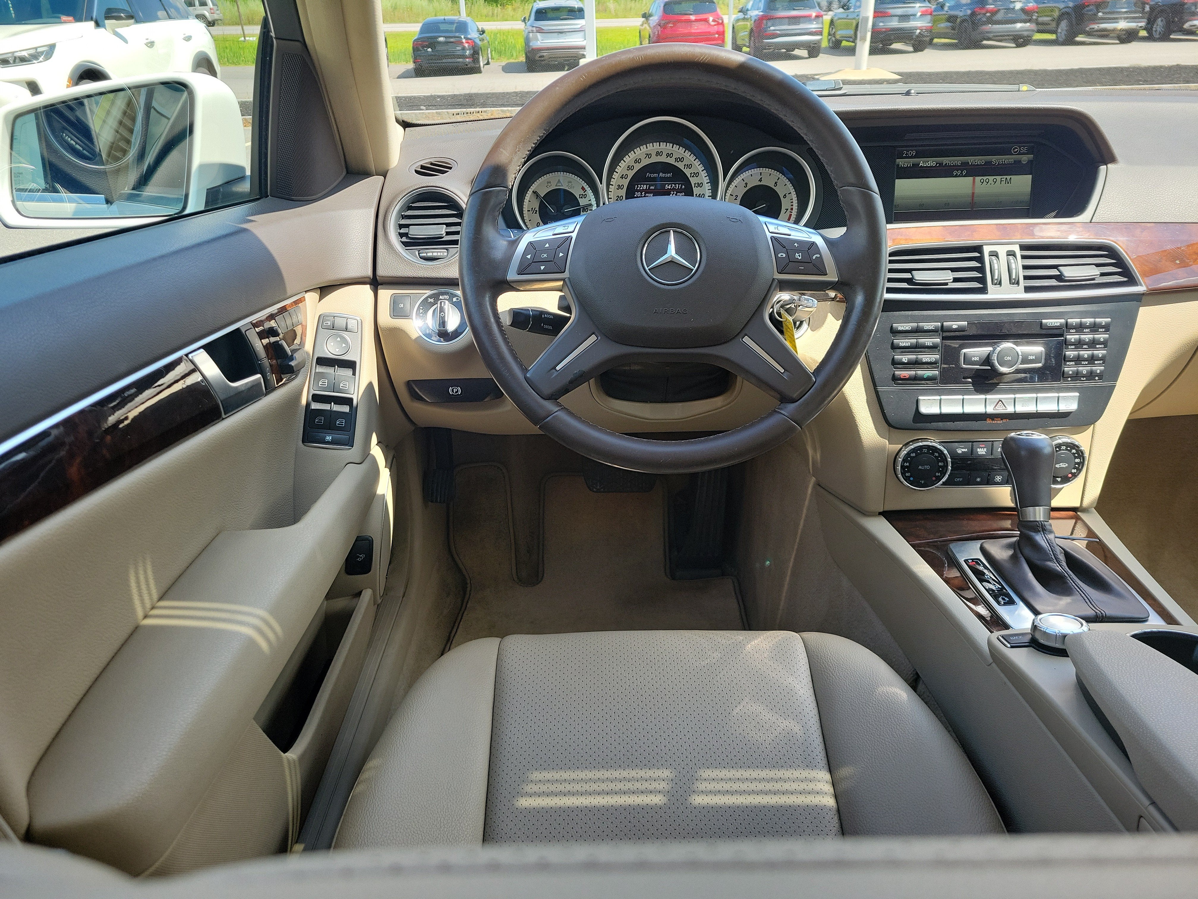 2014 Mercedes-Benz C-Class 4dr Sdn C 300 Luxury 4MATIC®