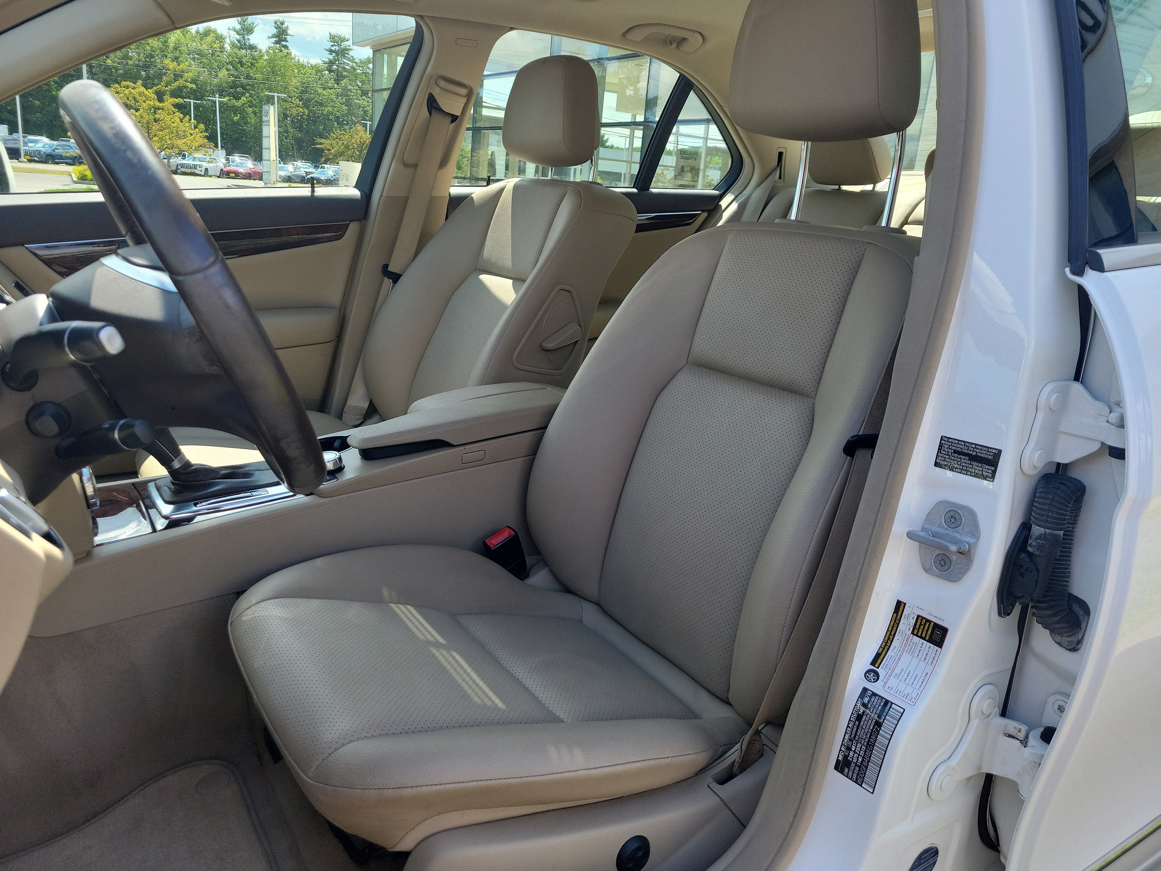 2014 Mercedes-Benz C-Class 4dr Sdn C 300 Luxury 4MATIC®
