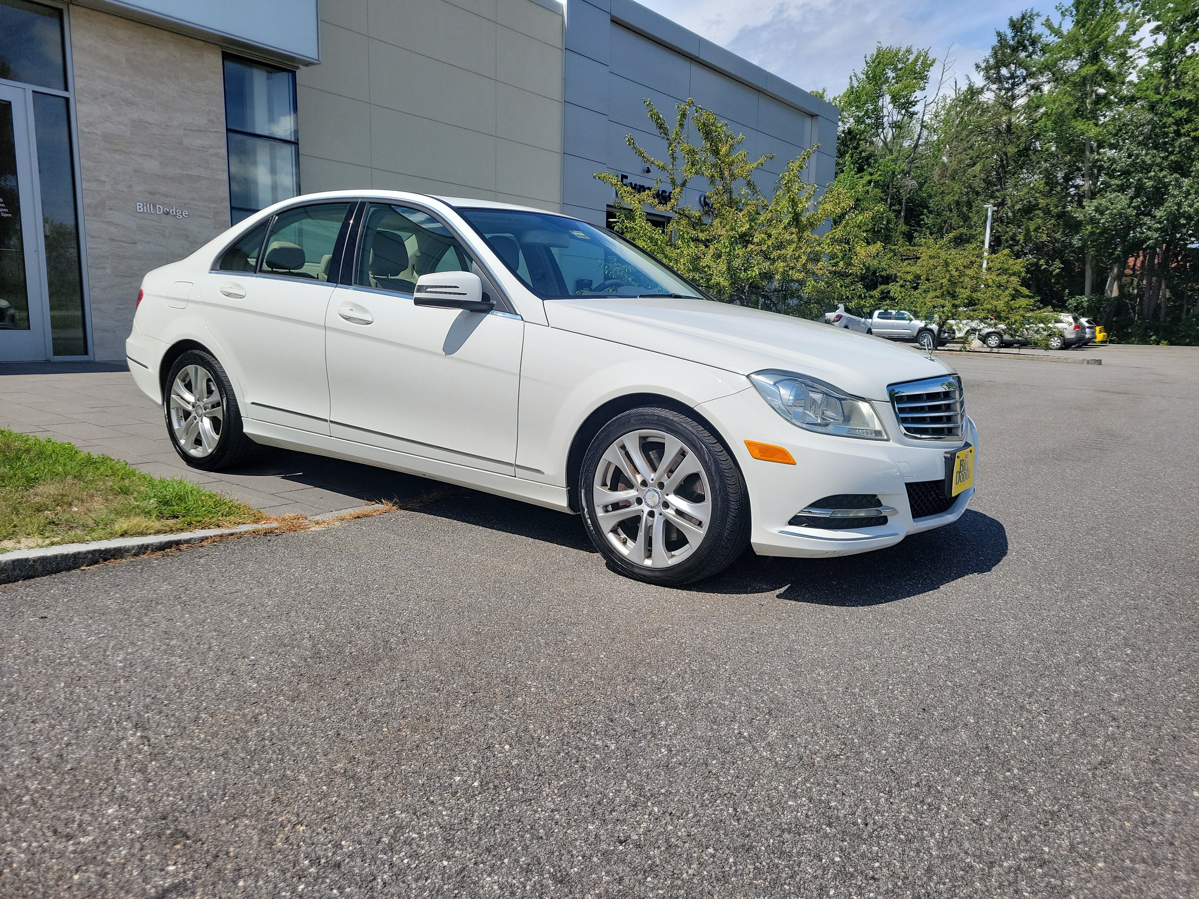 2014 Mercedes-Benz C-Class 4dr Sdn C 300 Luxury 4MATIC®
