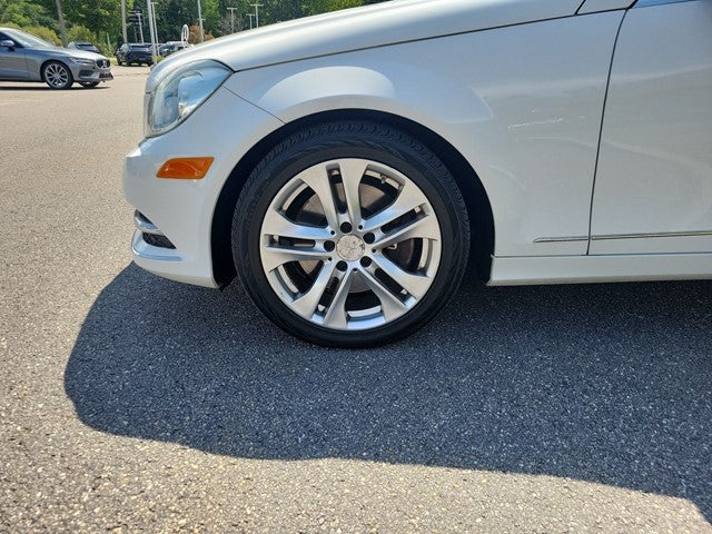 2014 Mercedes-Benz C-Class 4dr Sdn C 300 Luxury 4MATIC®