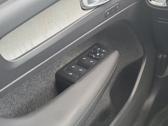 2022 Volvo XC40 Inscription