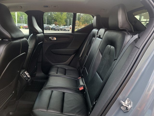 2022 Volvo XC40 Inscription