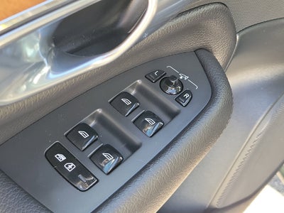 2022 Volvo XC90 Recharge Plug-In Hybrid Inscription Expression