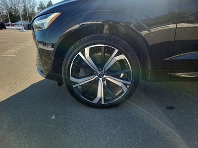 2022 Volvo XC60 Recharge Plug-In Hybrid R-Design