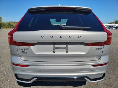 2024 Volvo XC60 Plus Dark Theme