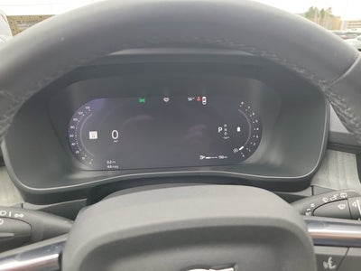 2024 Volvo XC40 Plus Bright Theme