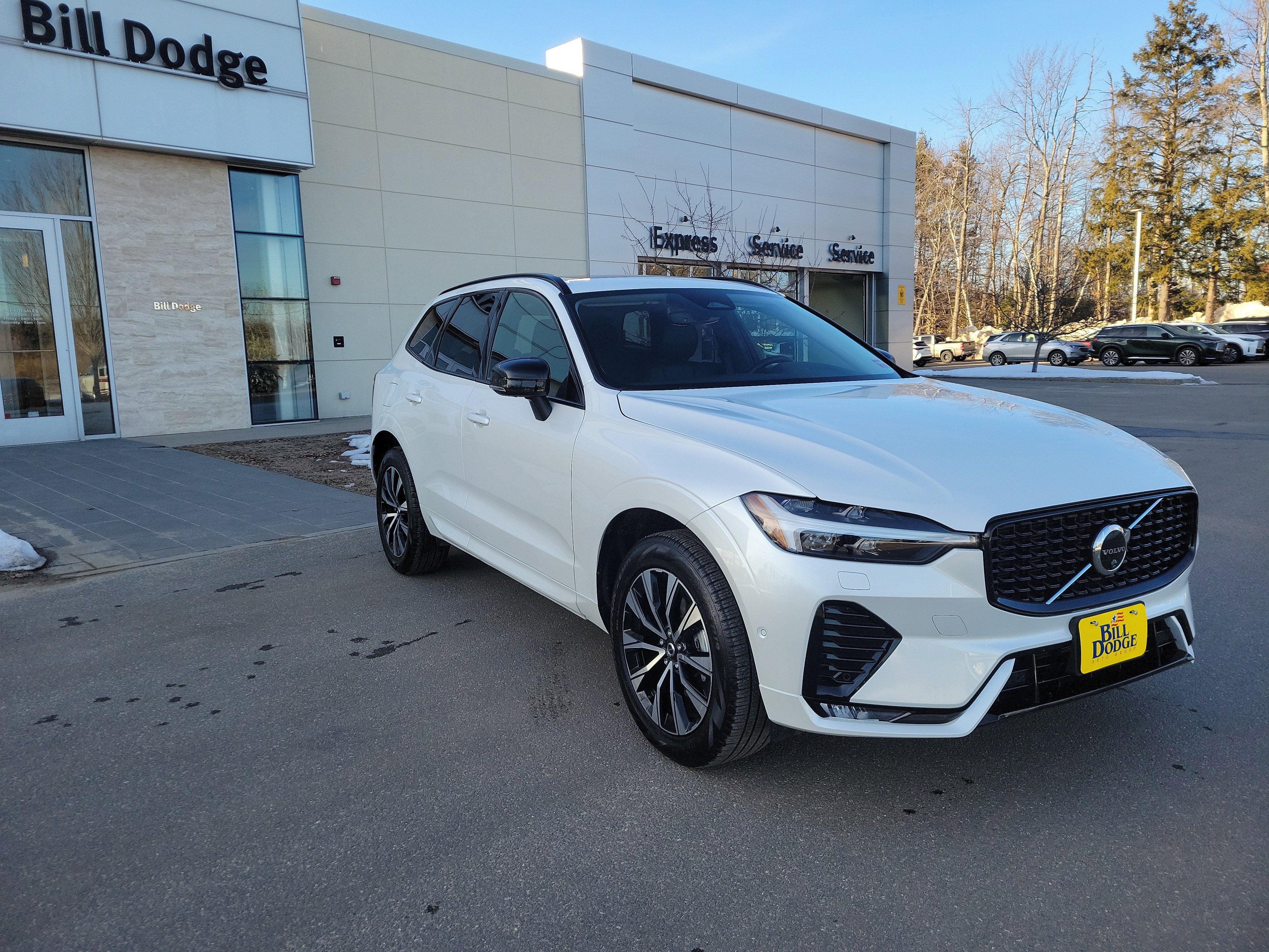 2025 Volvo XC60 Plus