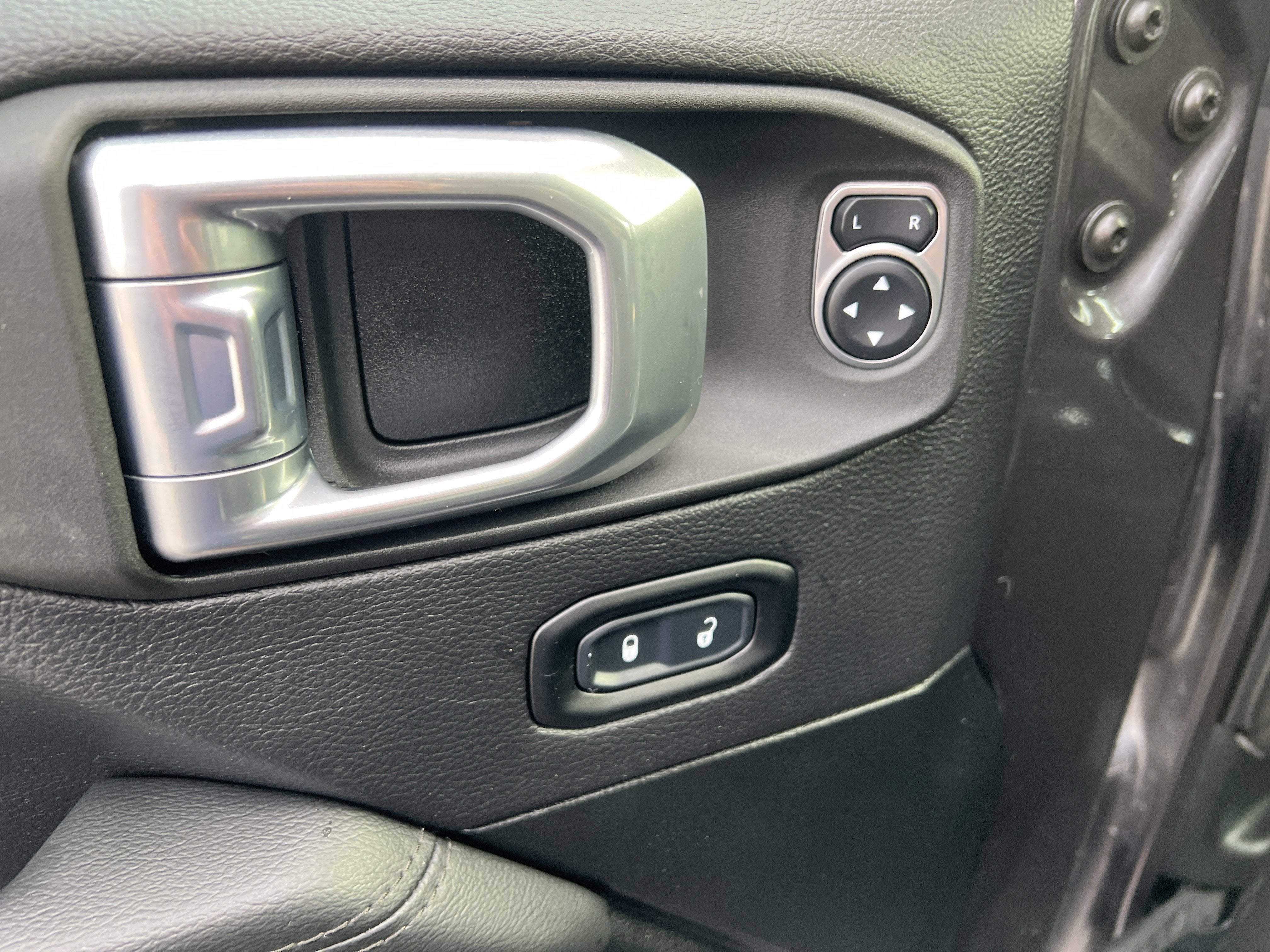 2021 Jeep Wrangler Unlimited Sahara Altitude 4x4