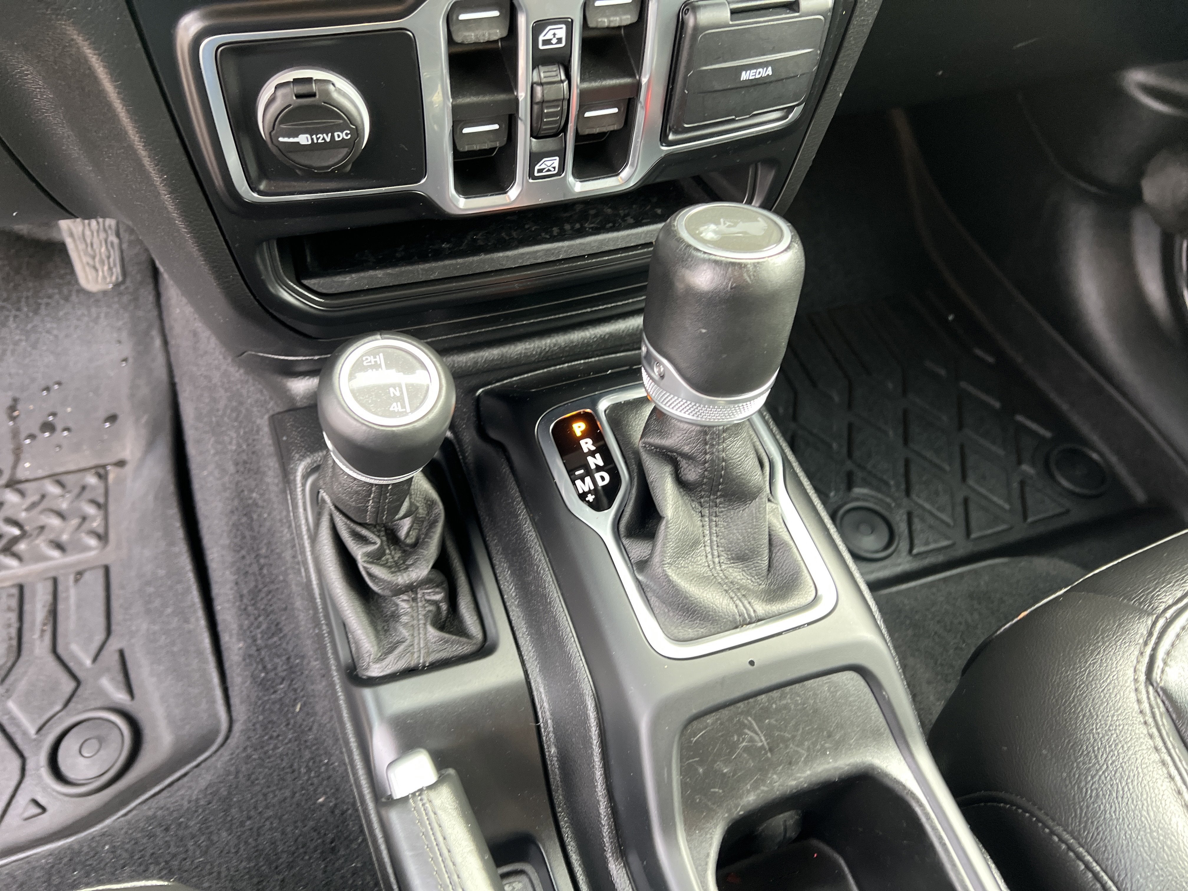 2021 Jeep Wrangler Unlimited Sahara Altitude 4x4