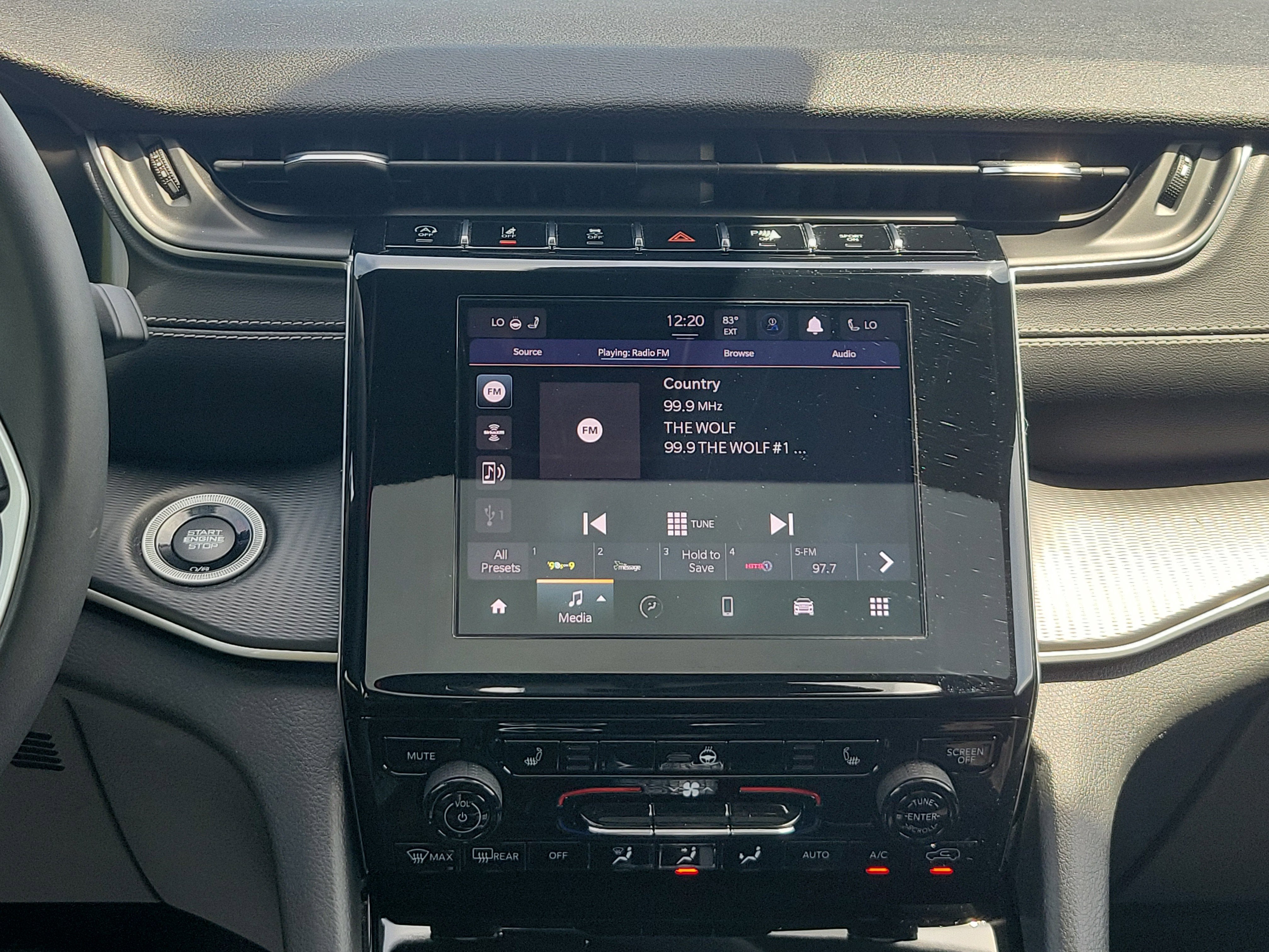 2023 Jeep Grand Cherokee L Altitude 4x4