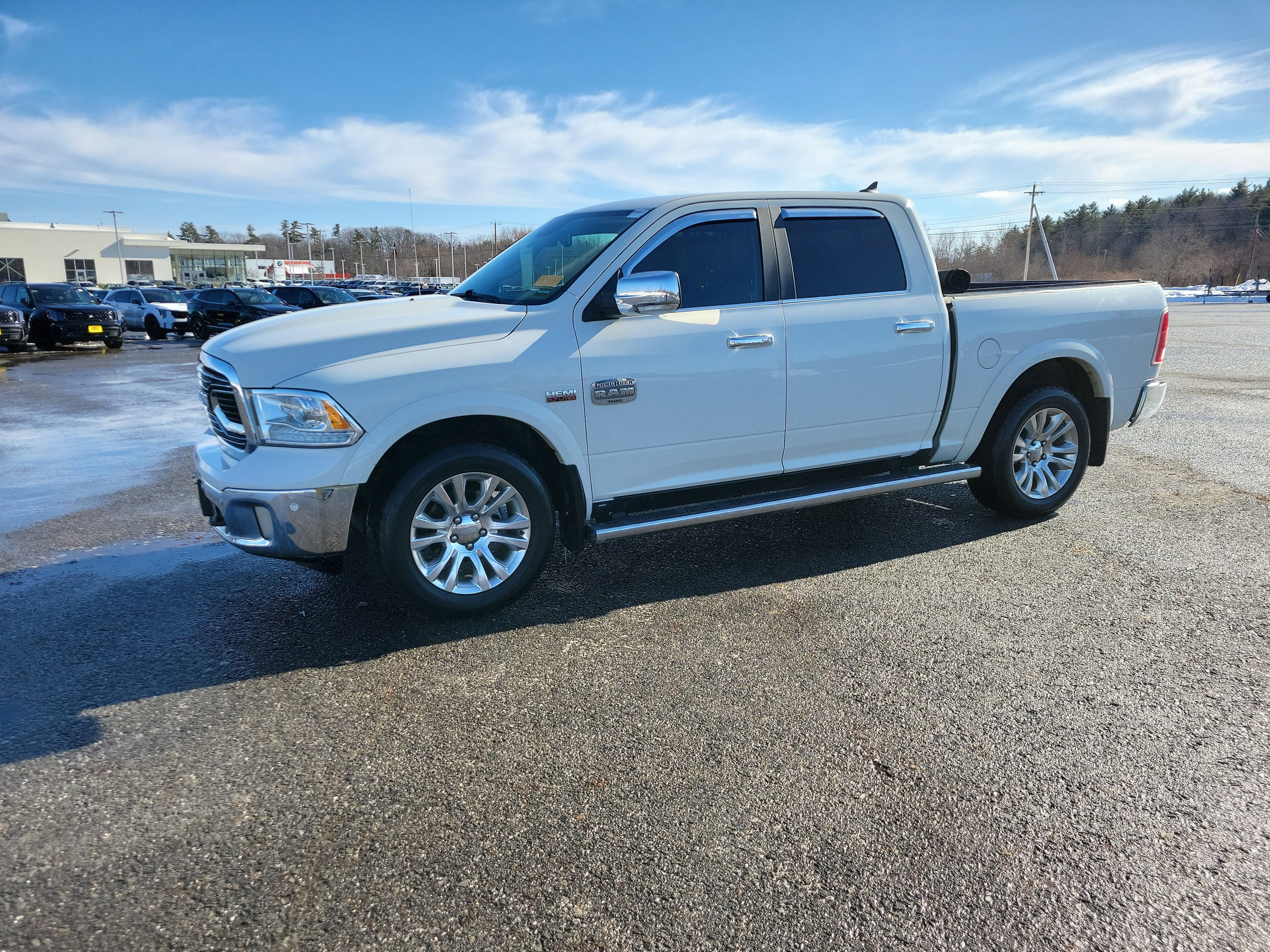 2017 RAM 1500 Longhorn Crew Cab 4x4 5'7" Box