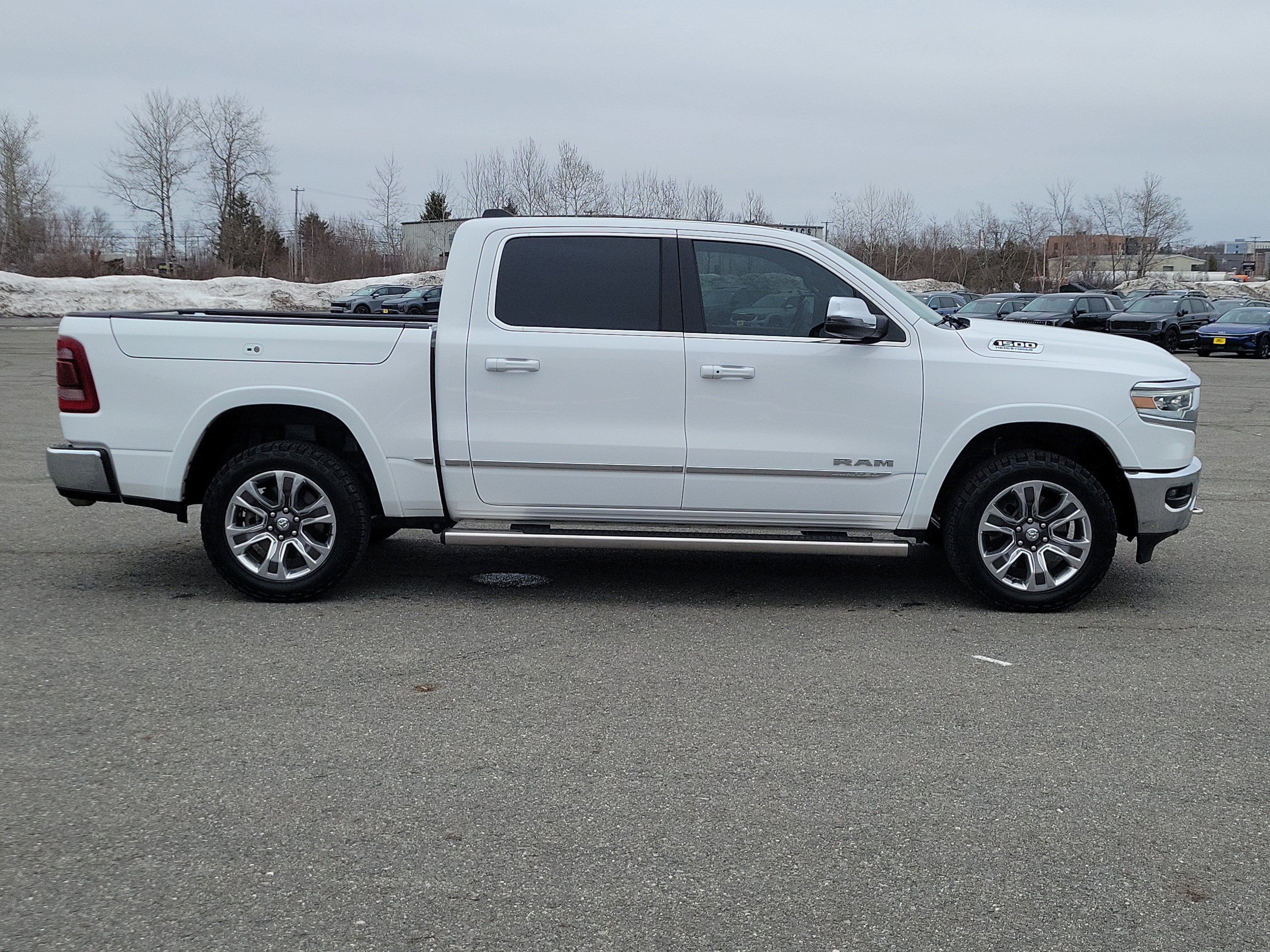 2023 RAM 1500 Limited Crew Cab 4x4 5'7" Box