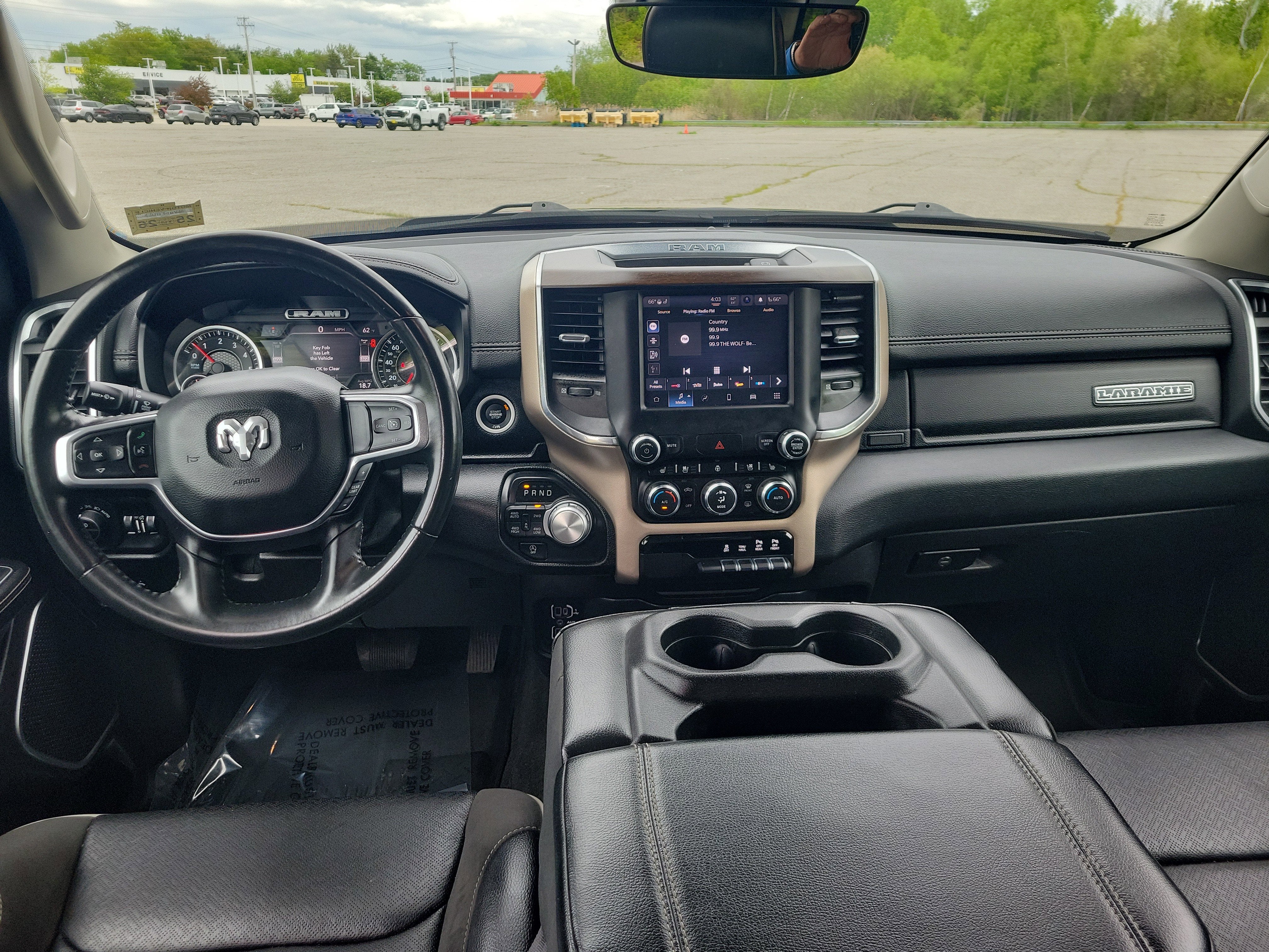 2022 RAM 1500 Laramie Crew Cab 4x4 5'7" Box