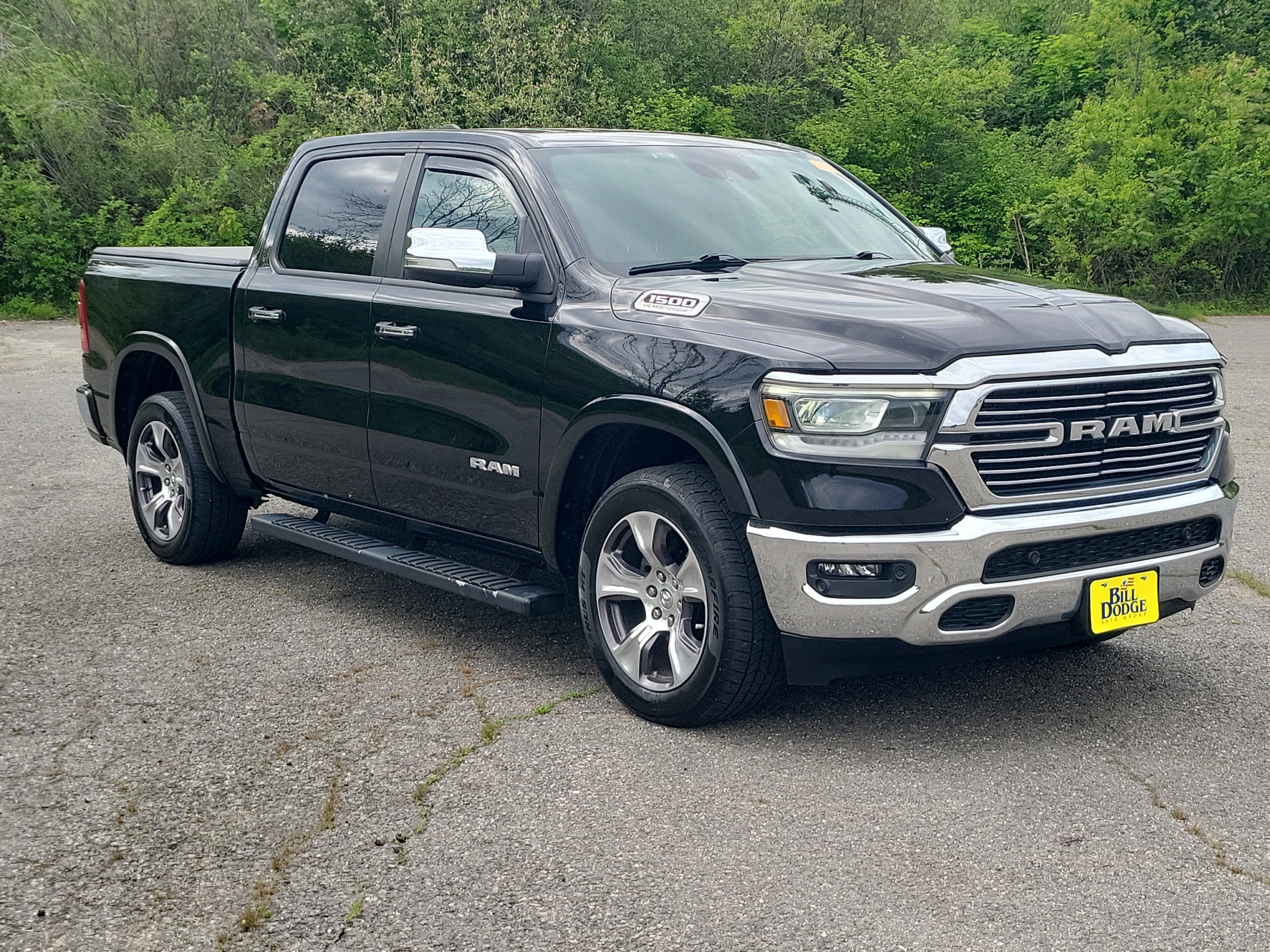 2022 RAM 1500 Laramie Crew Cab 4x4 5'7" Box