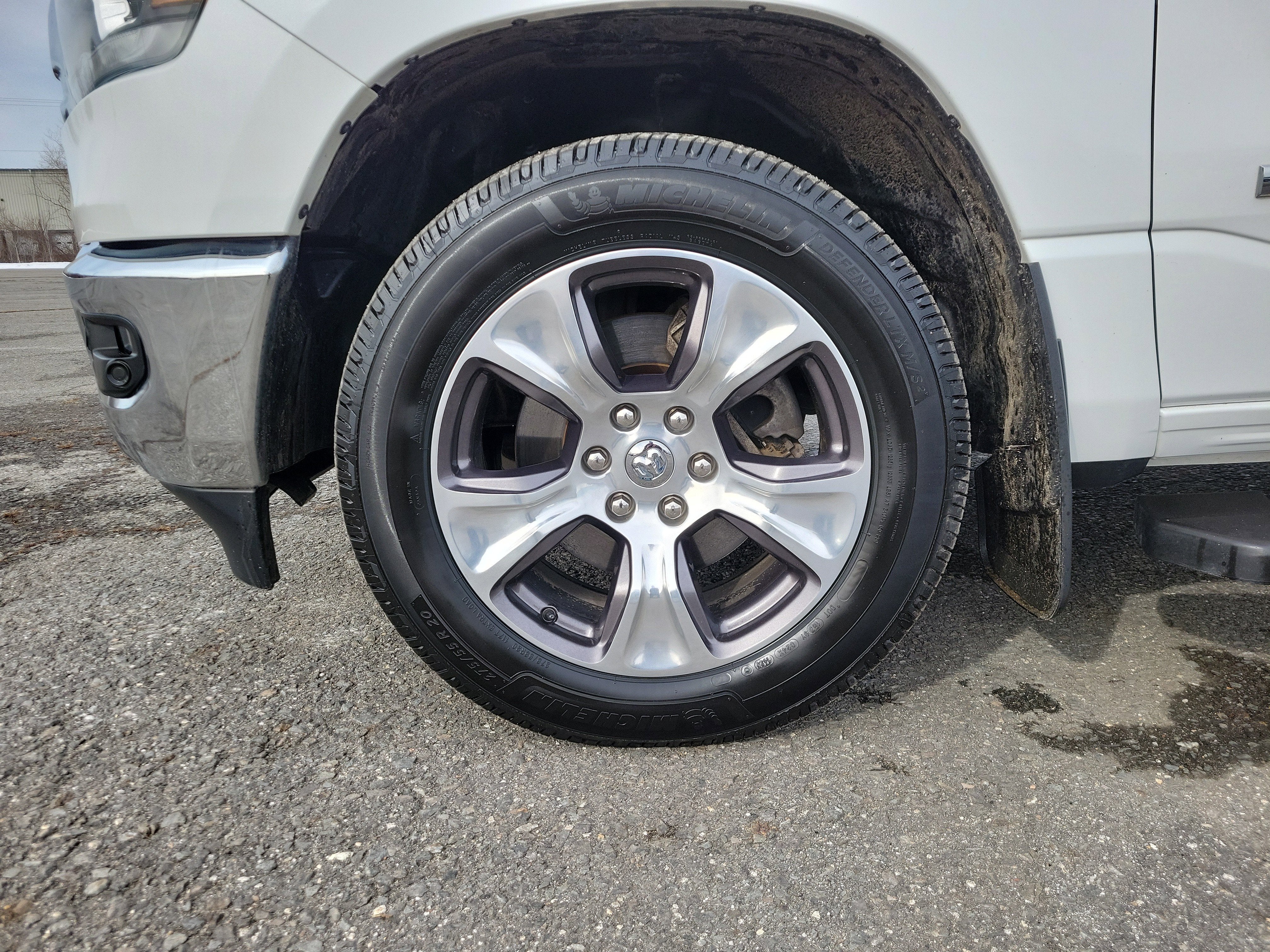 2023 RAM 1500 Laramie Crew Cab 4x4 6'4" Box