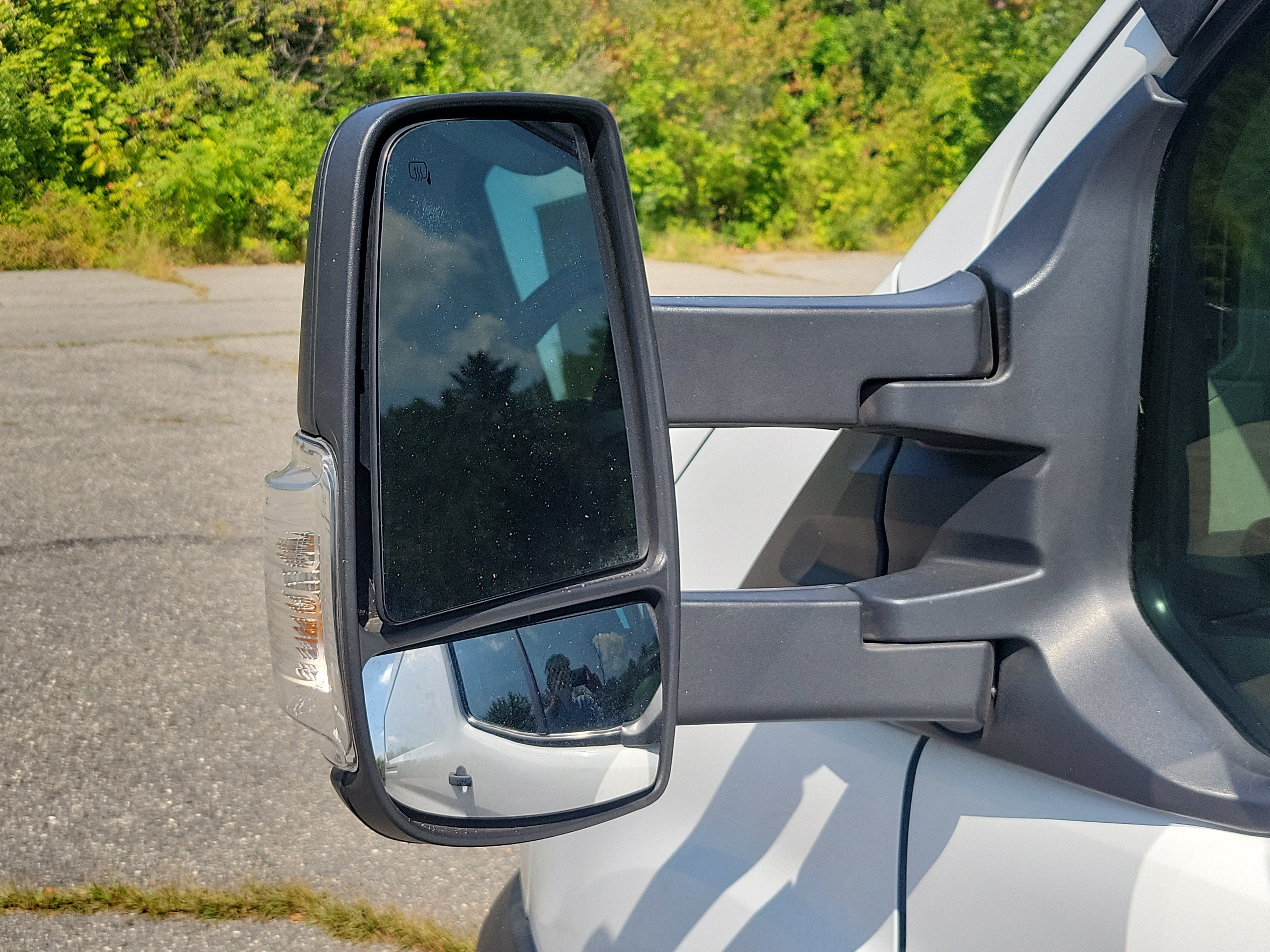 2020 Ford Transit-250 Cargo Van T-250 130" Med Rf 9070 GVWR RWD