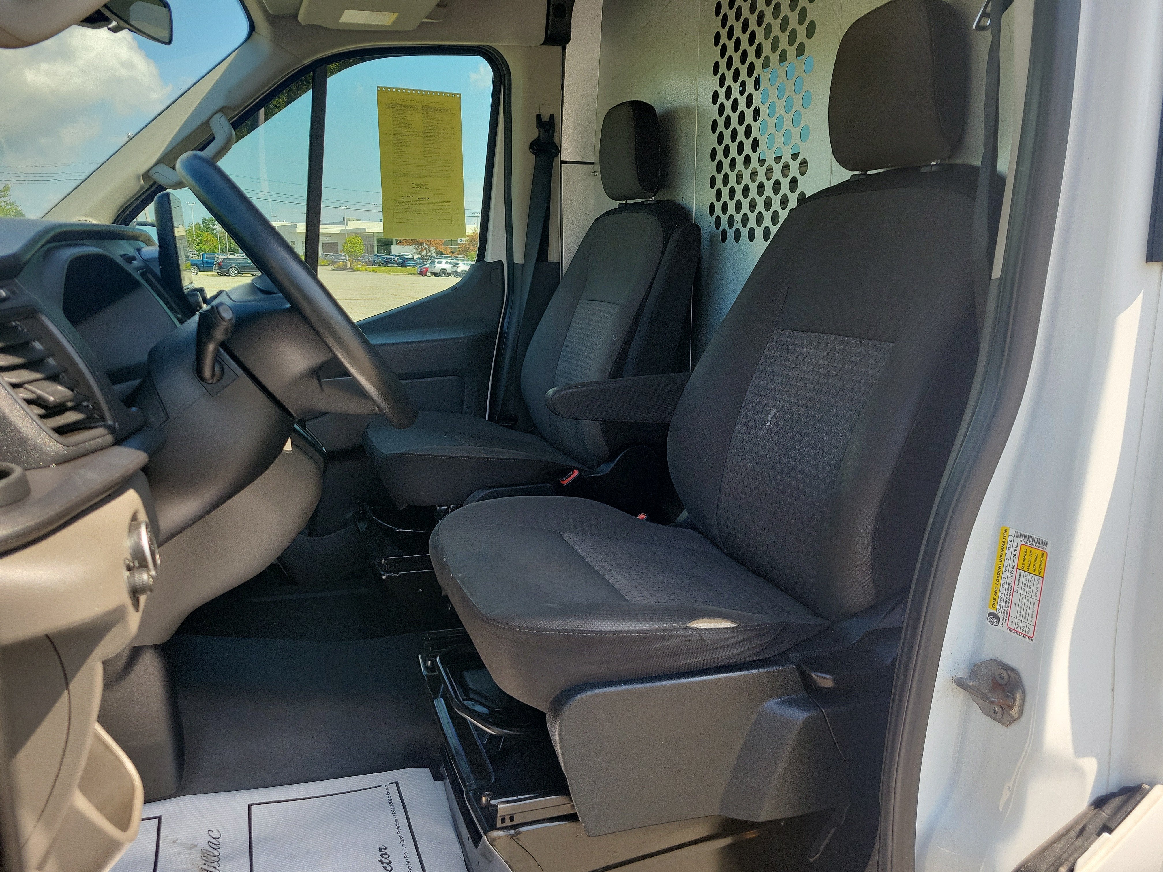 2020 Ford Transit-250 Cargo Van T-250 130" Med Rf 9070 GVWR RWD