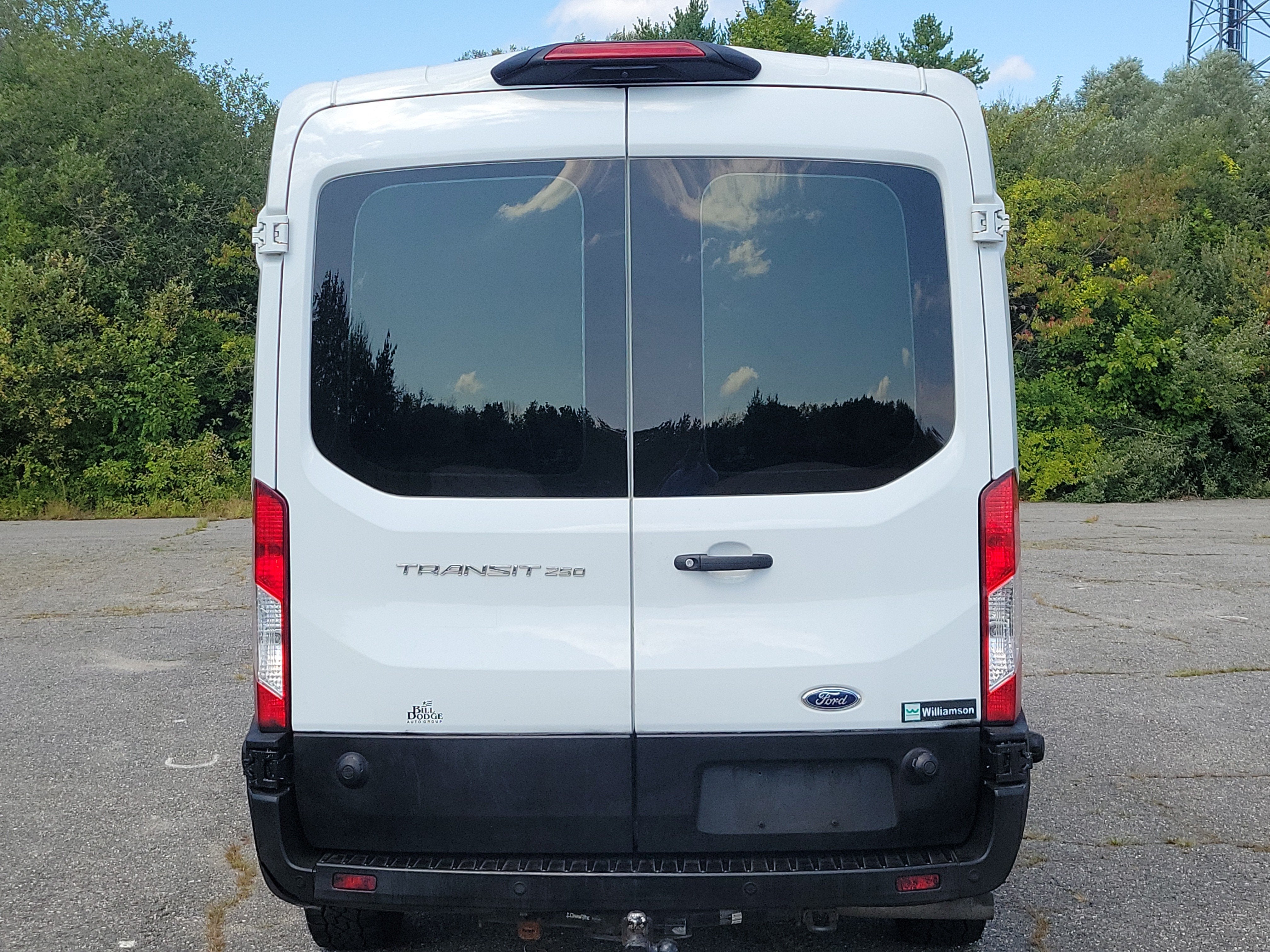 2020 Ford Transit-250 Cargo Van T-250 130" Med Rf 9070 GVWR RWD